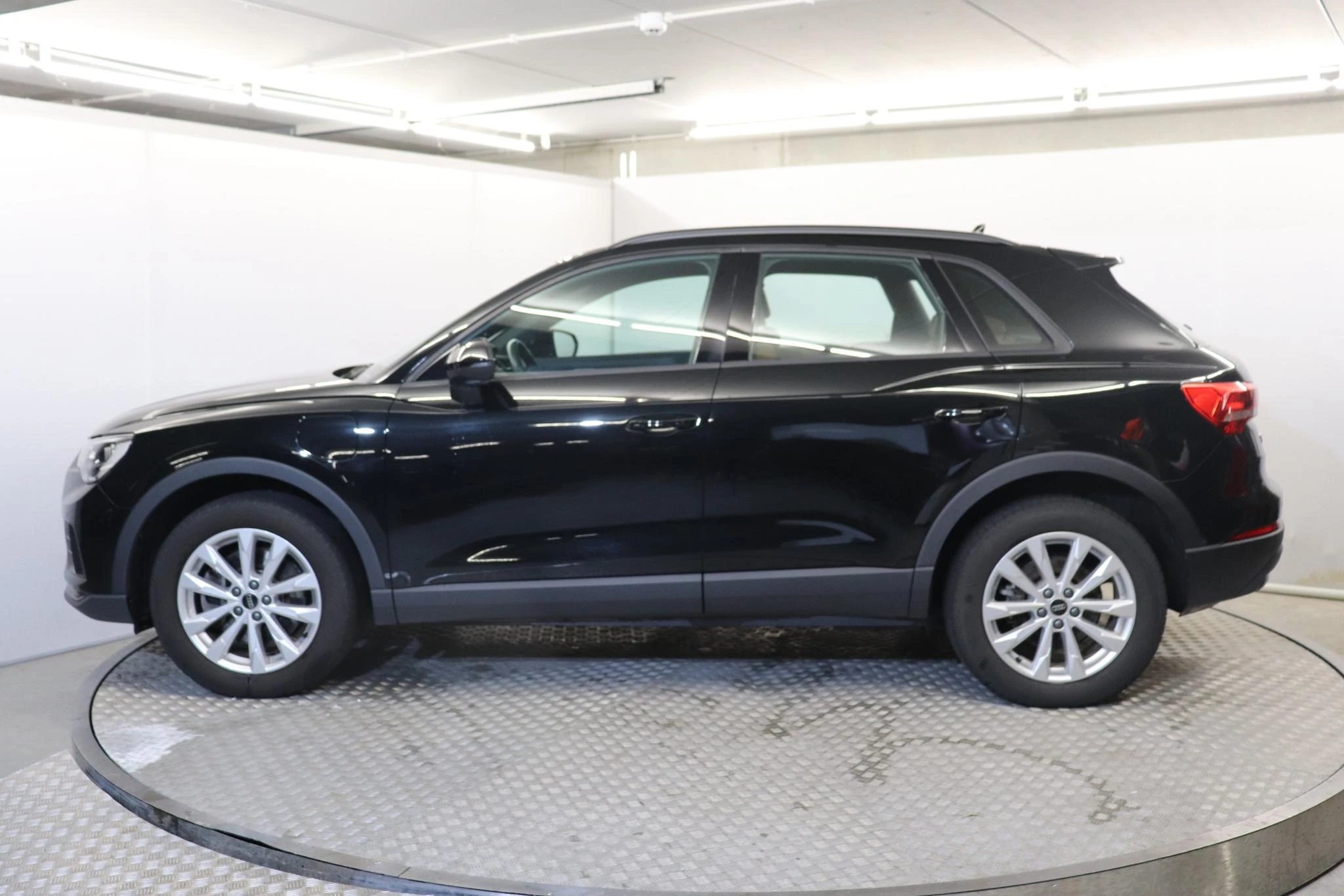 Audi-Q3-image-3