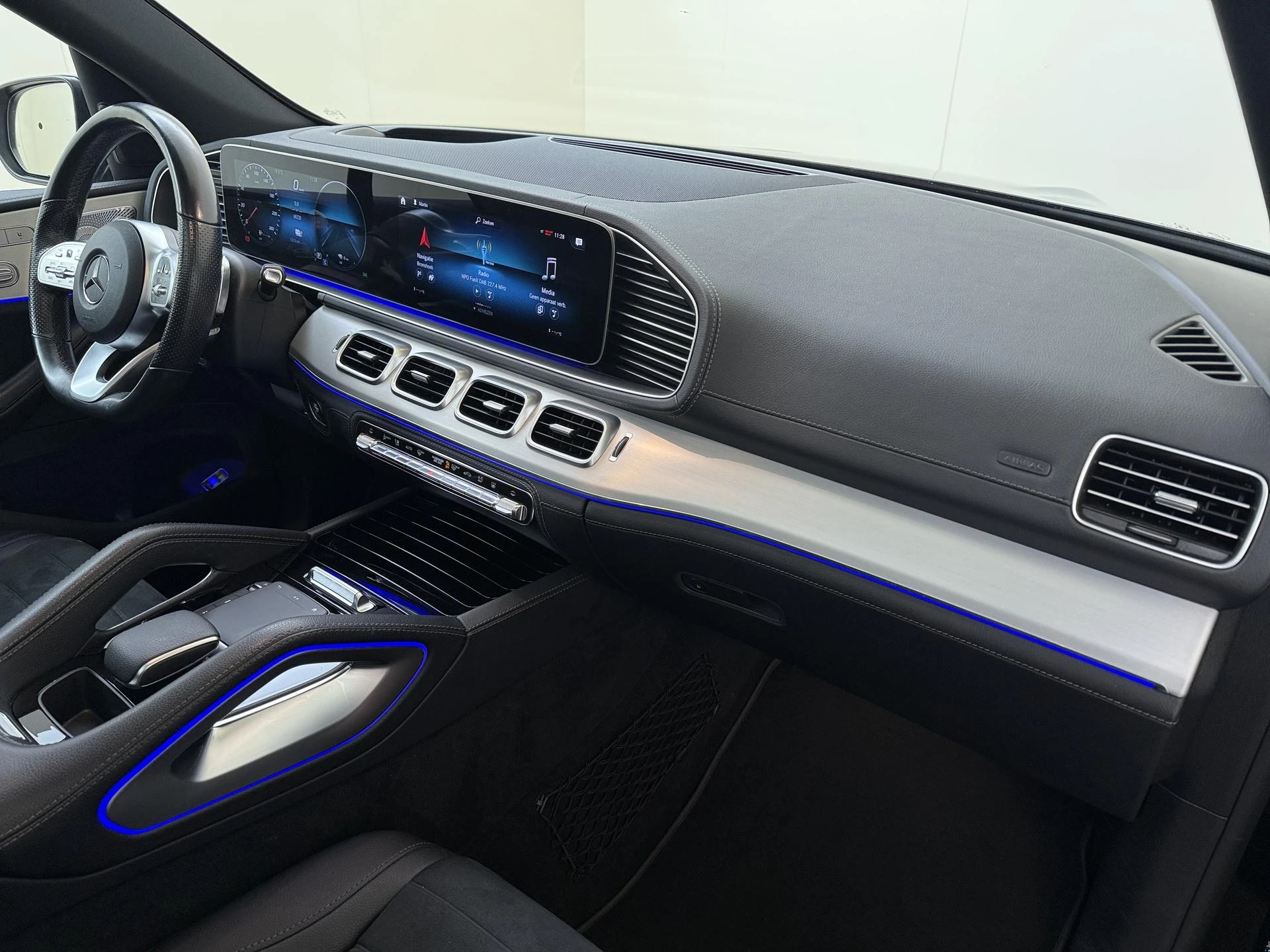 Mercedes-Benz-GLE-image-4