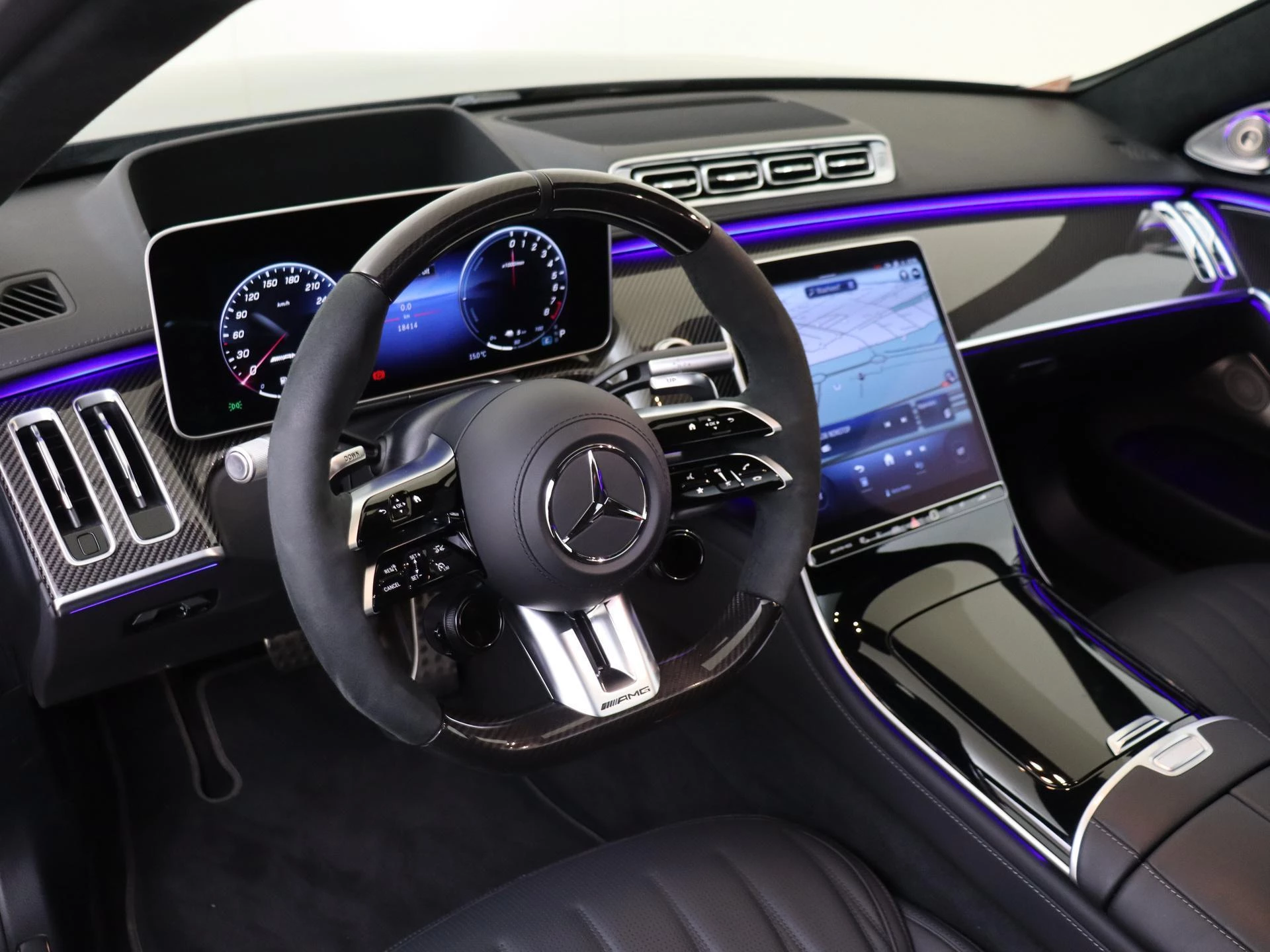 Mercedes-Benz-S-Klasse-image-9