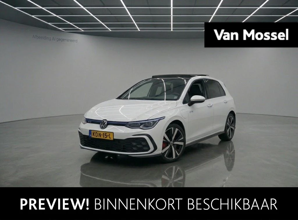 Volkswagen-Golf-image-0