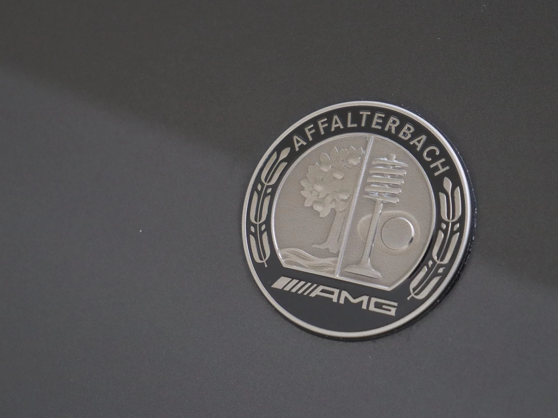 Mercedes-Benz-E-Klasse-image-35