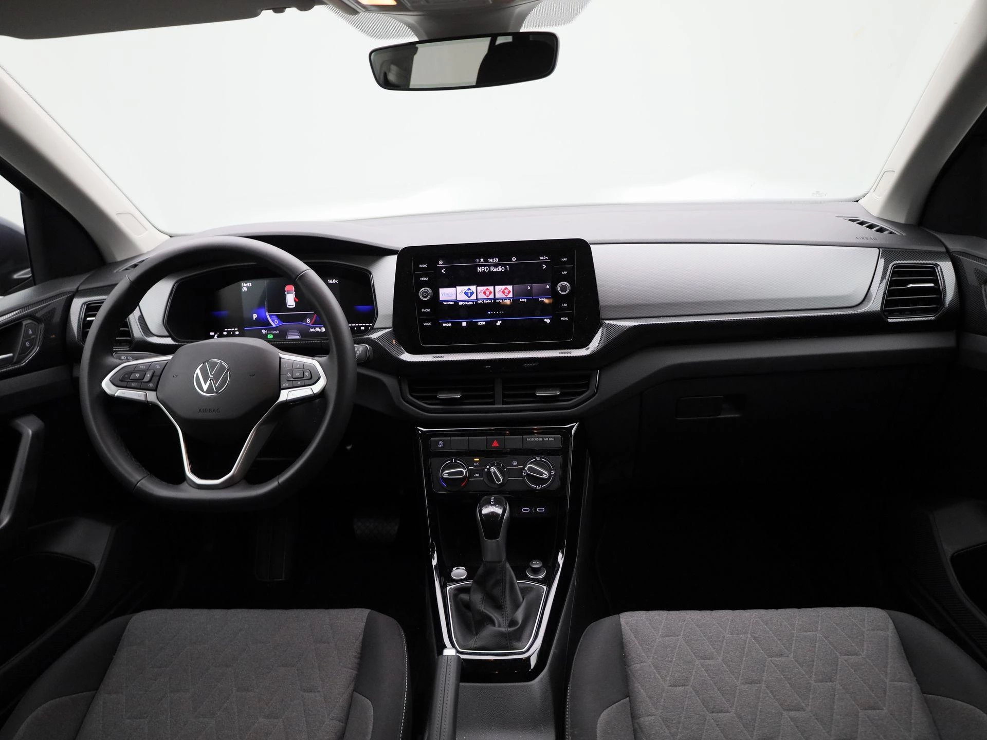 Volkswagen-T-Cross-image-36