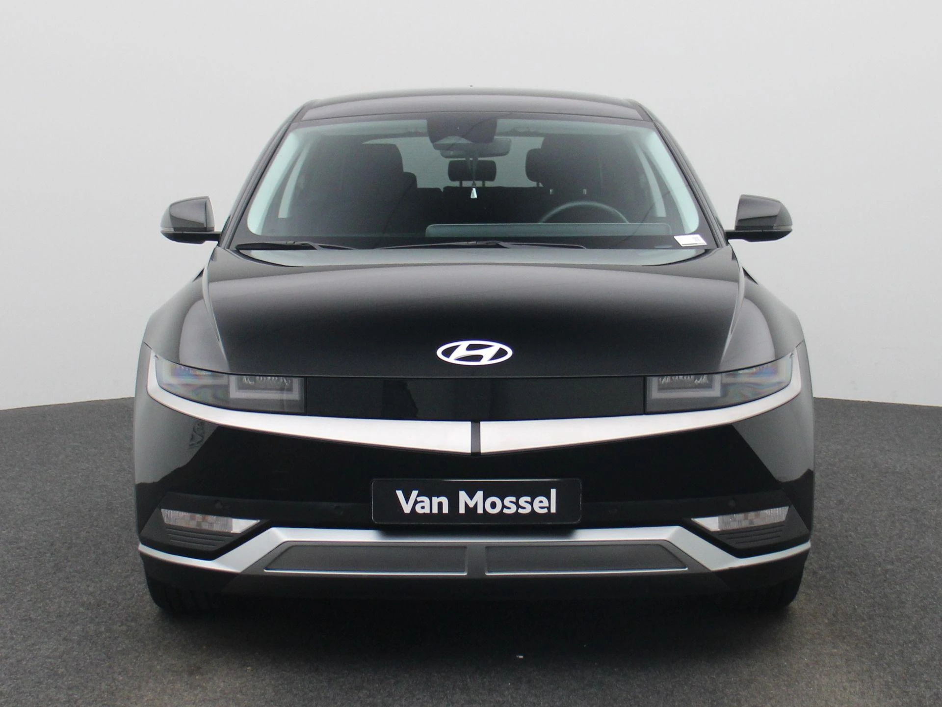 Hyundai-IONIQ 5-image-2