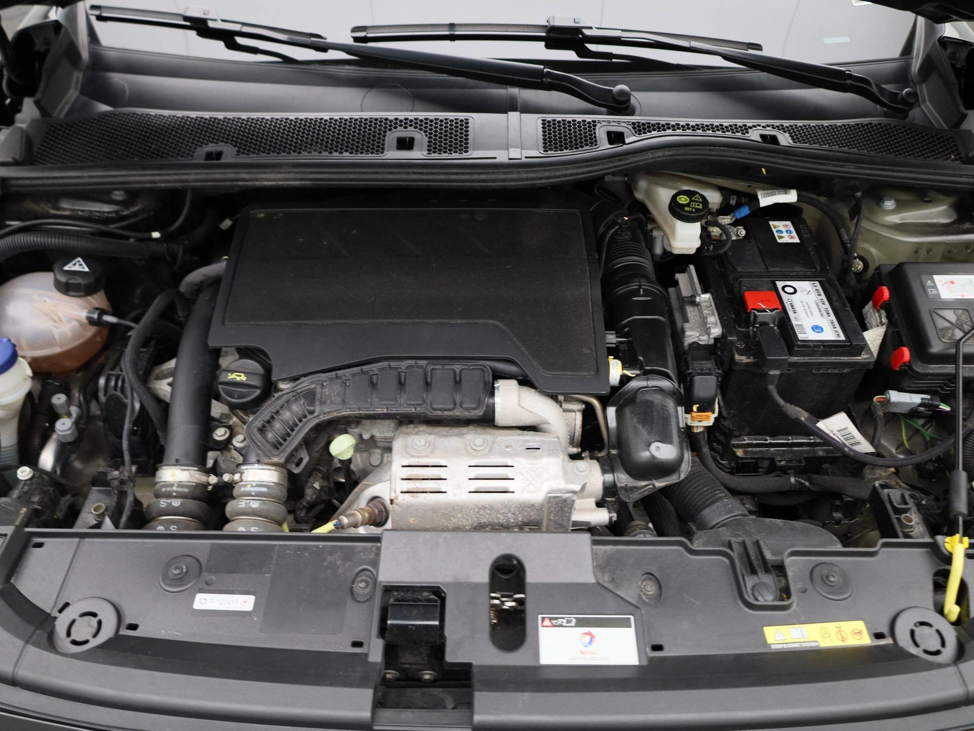 Peugeot 208 1.2 PureTech 100 MAN6 S&S Allure