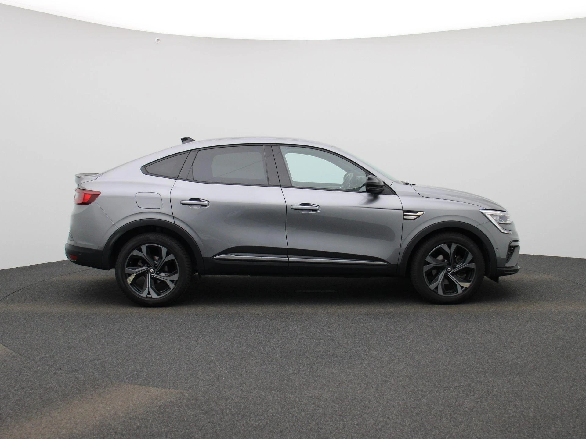 Renault-Arkana-image-5