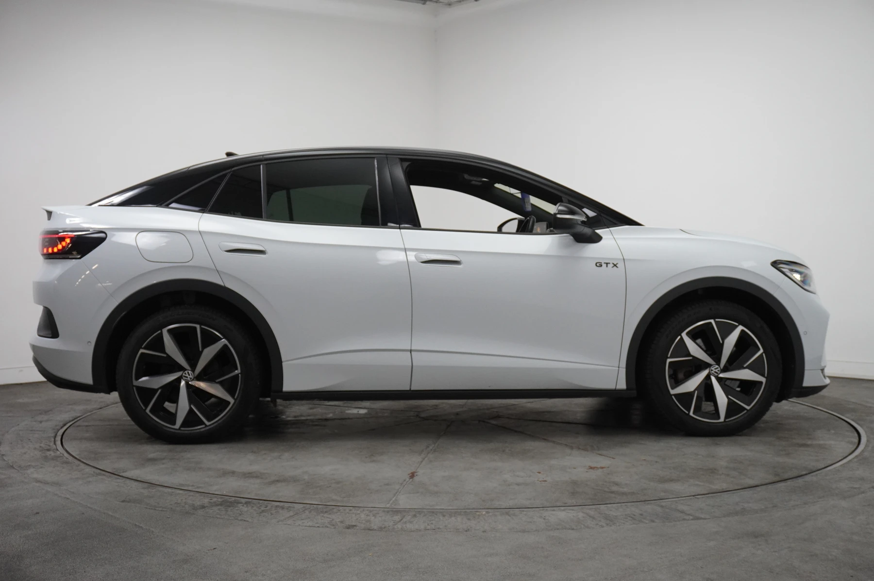 Volkswagen-ID.5-image-3
