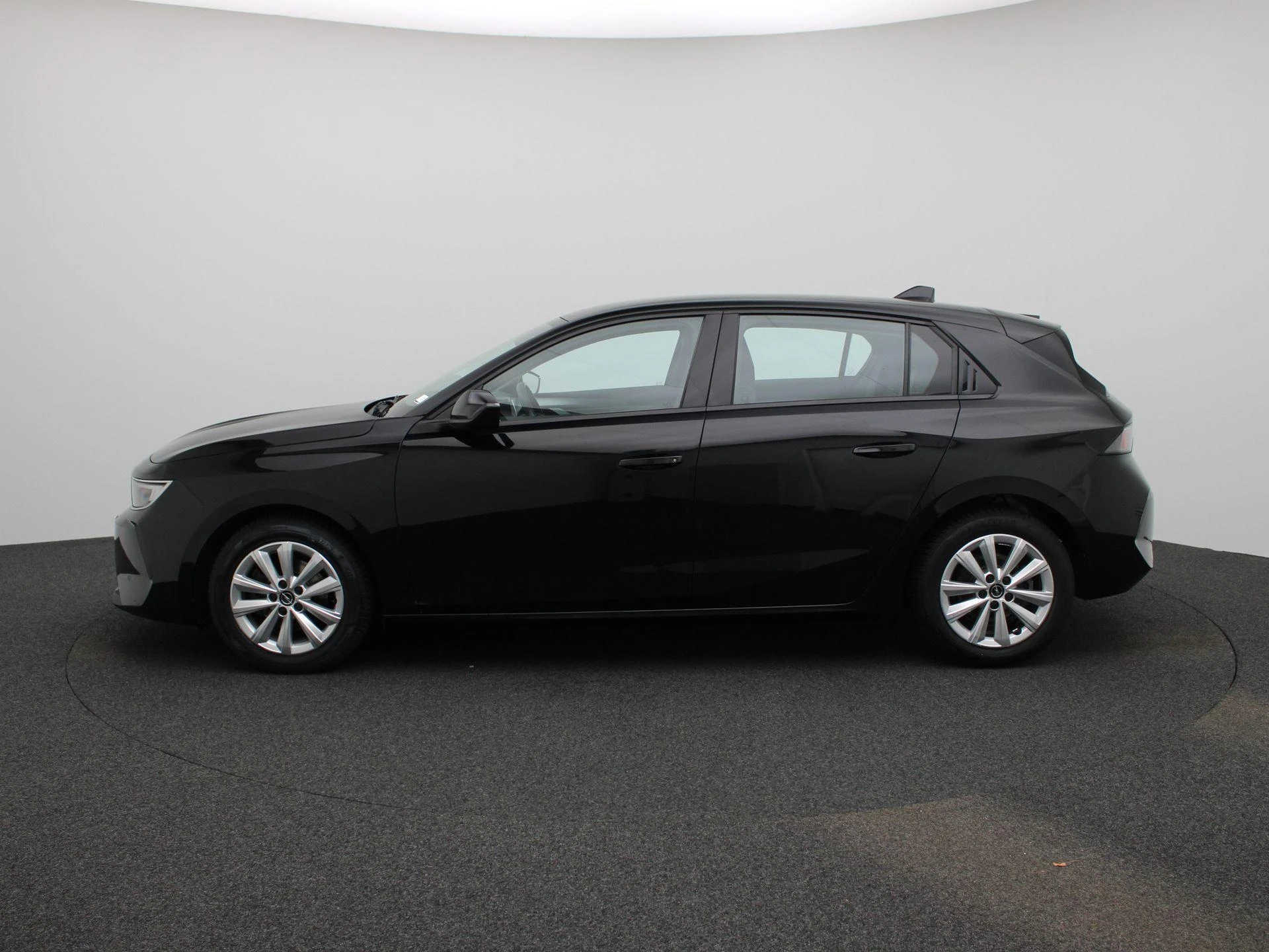 Opel-Astra-image-3