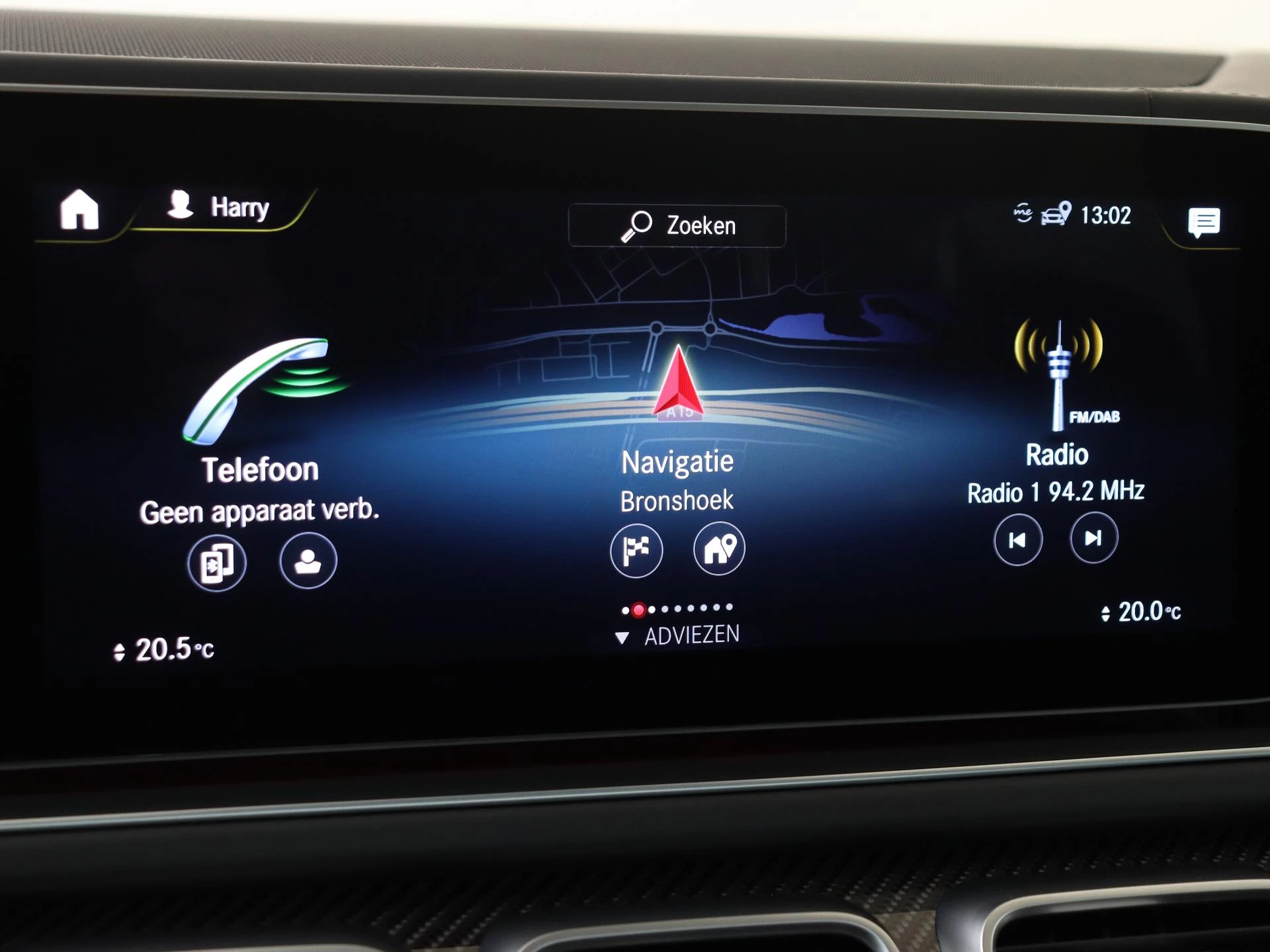 Mercedes-Benz-GLE-image-25