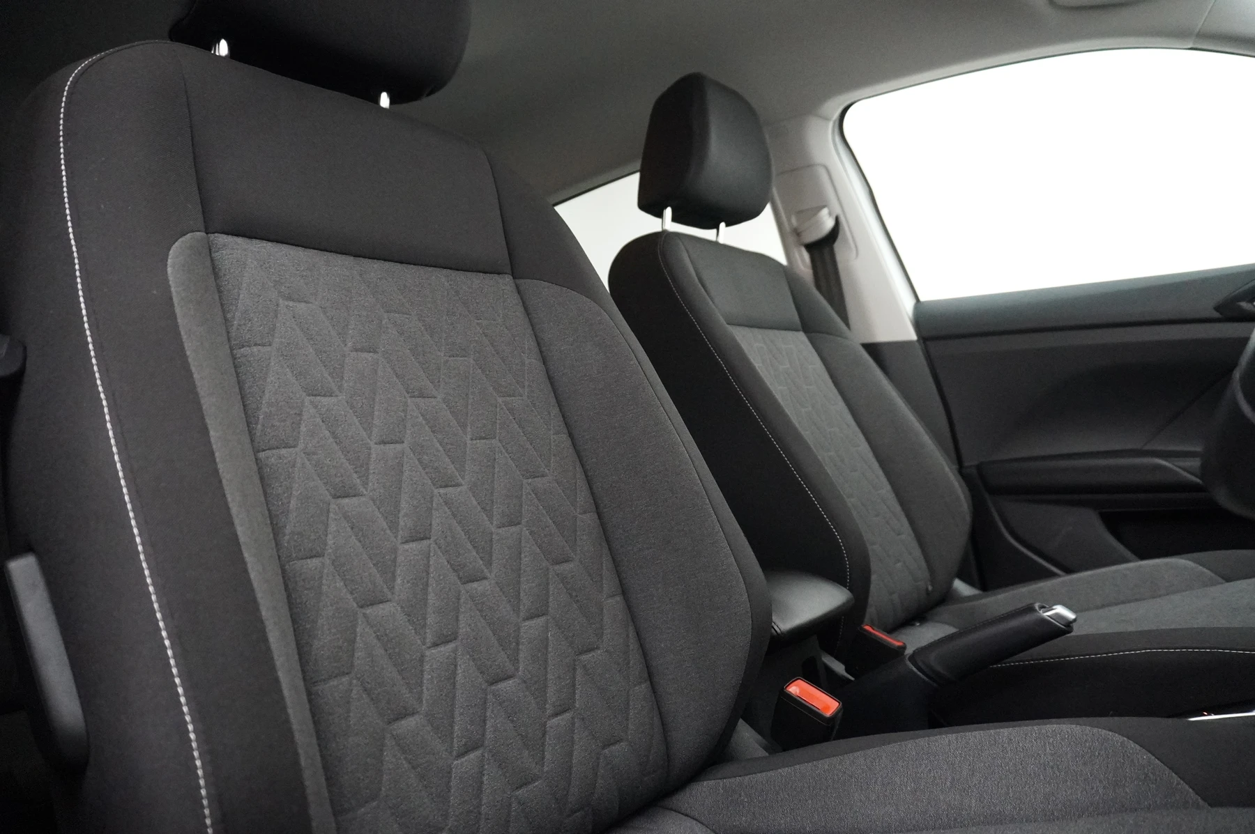 Volkswagen-T-Cross-image-12