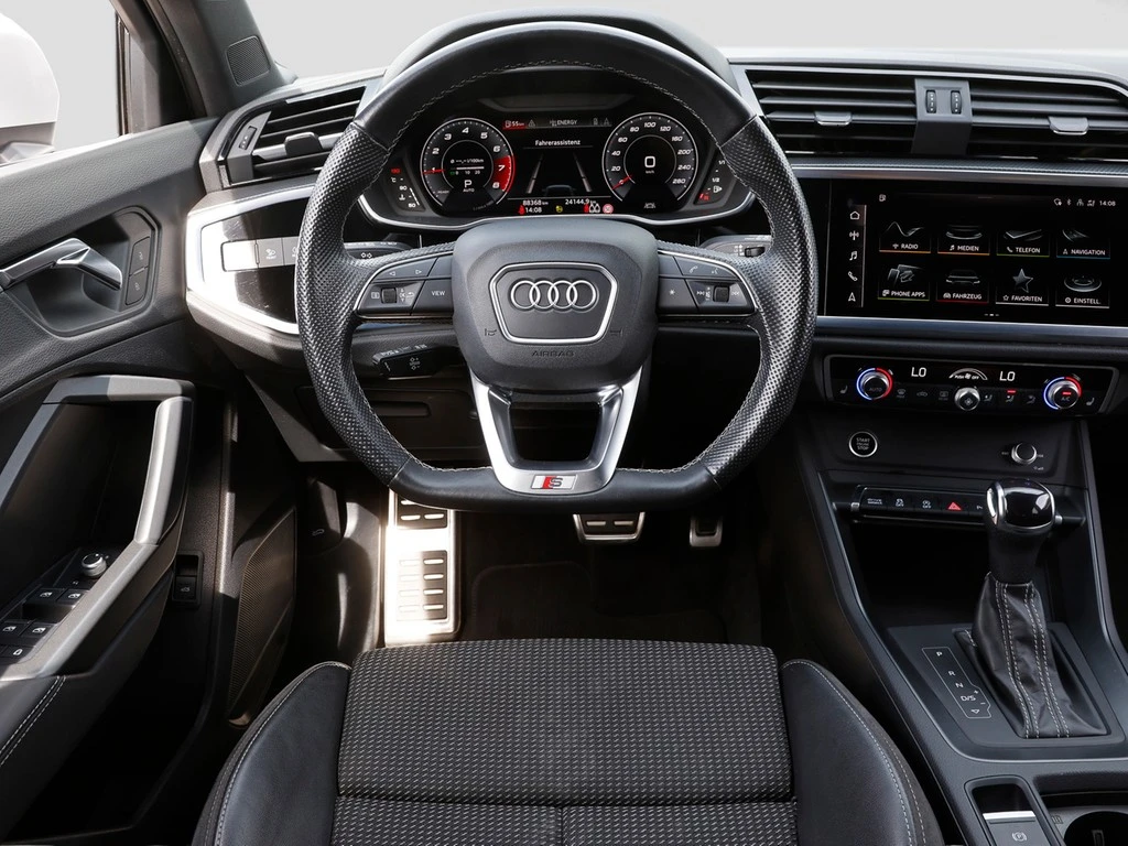 Audi-Q3-image-14