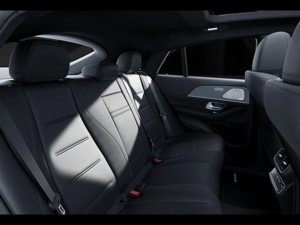 Mercedes-Benz-GLE 450 d-image-11