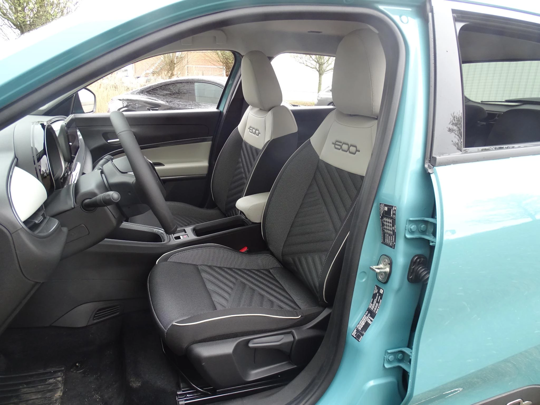 Fiat 600 1.2 Hybrid 145cv DCT La Prima