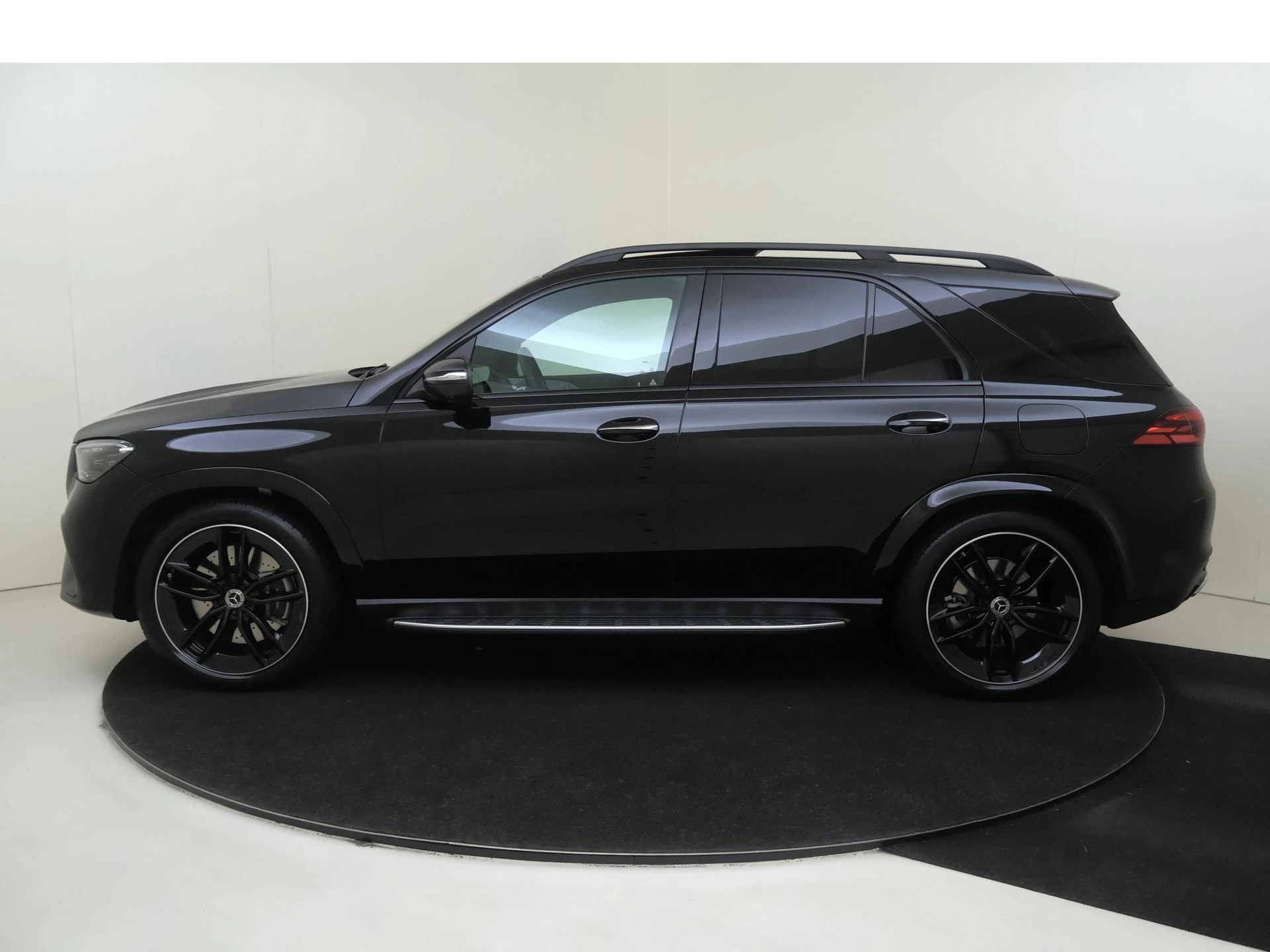 Mercedes-Benz-GLE-image-7
