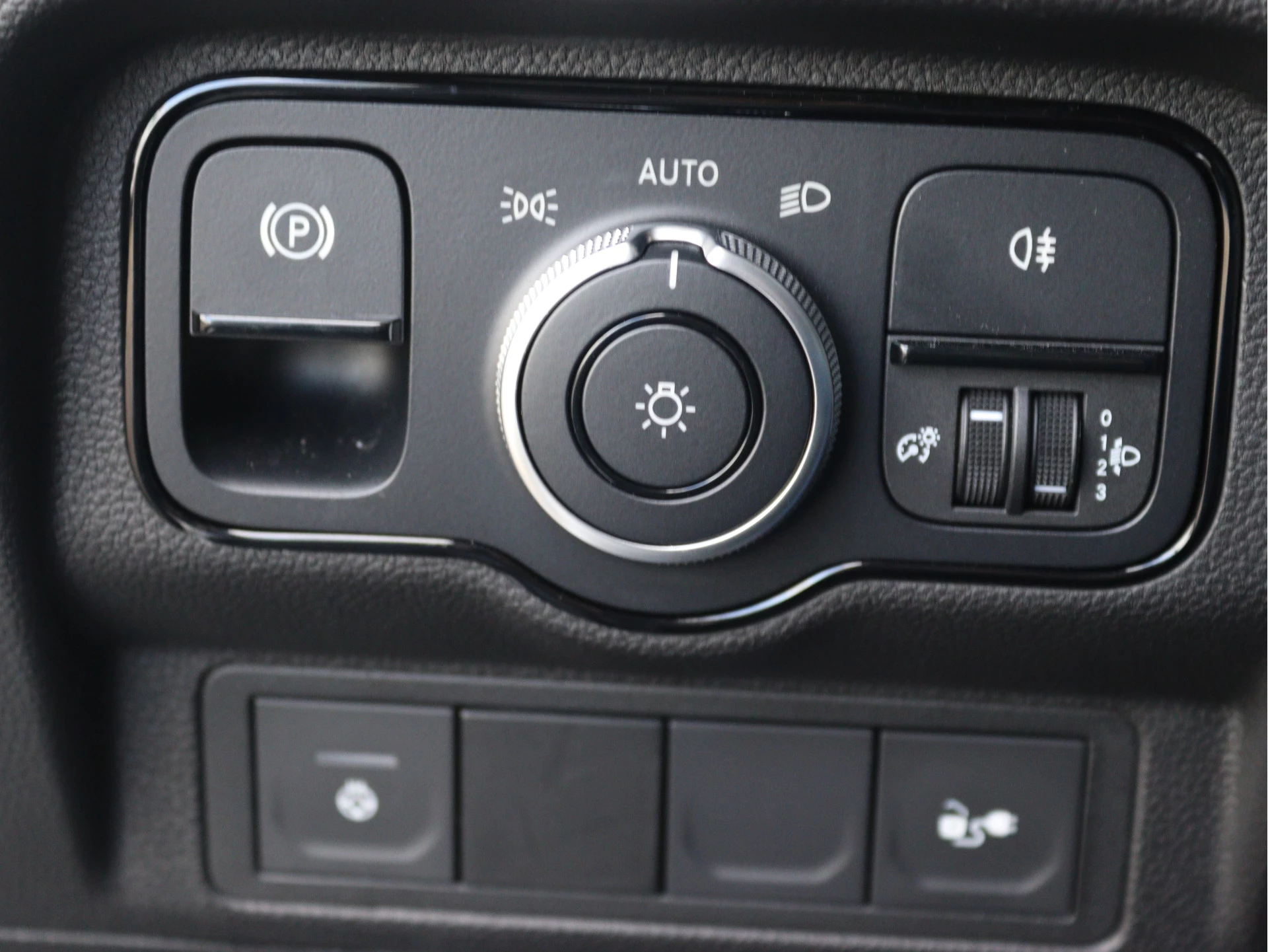 Mercedes-Benz-eCitan-image-5