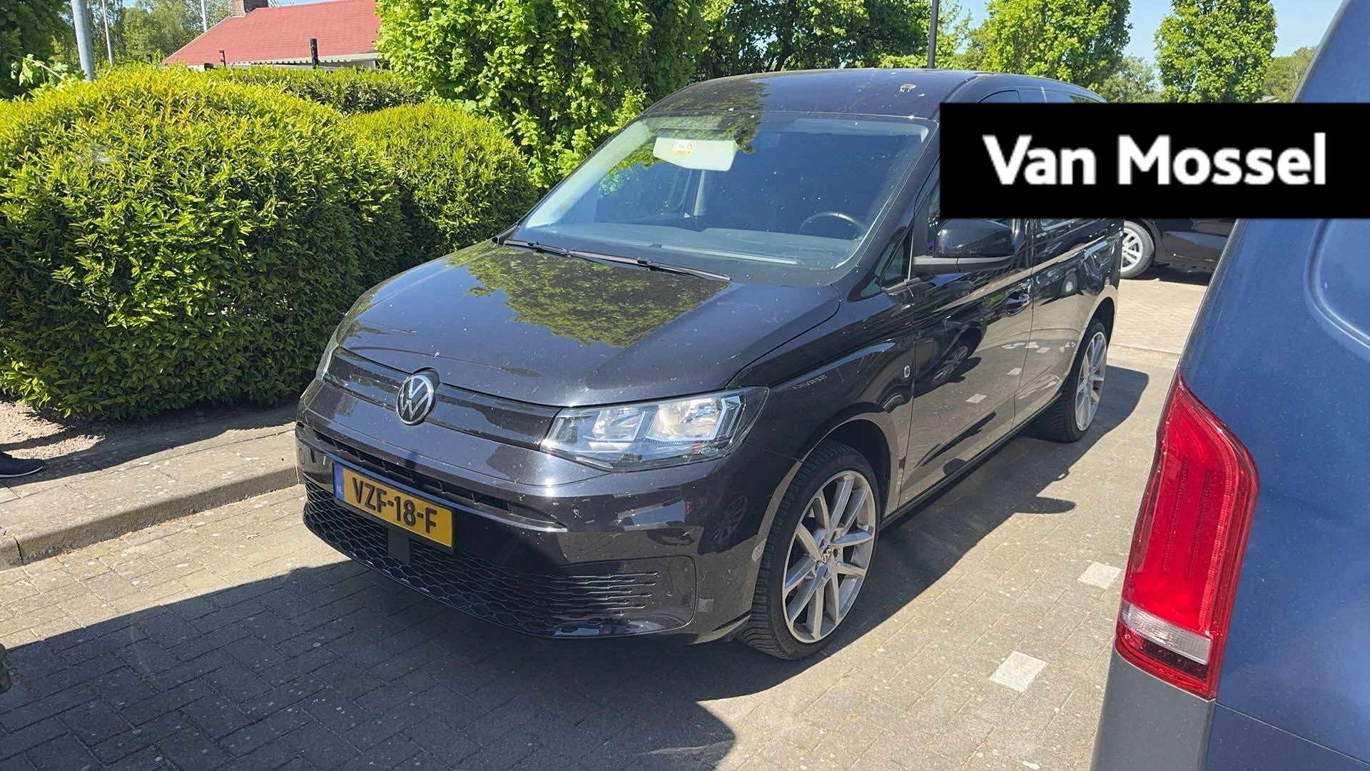 Volkswagen-Caddy-image-0