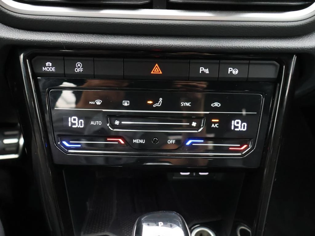 Volkswagen T-Roc T-Roc 1.5TSI R-Line *AUTOMAAT*VIRTUAL COCKPIT*ACC*PDC*APP-CONNECT*ACC*KEYLESS GO*...*