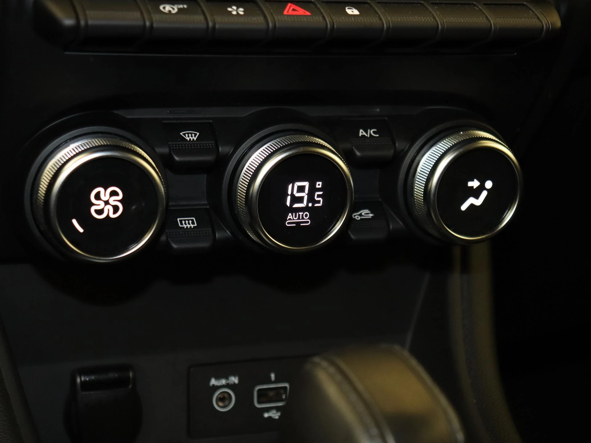 Renault-Captur-image-19