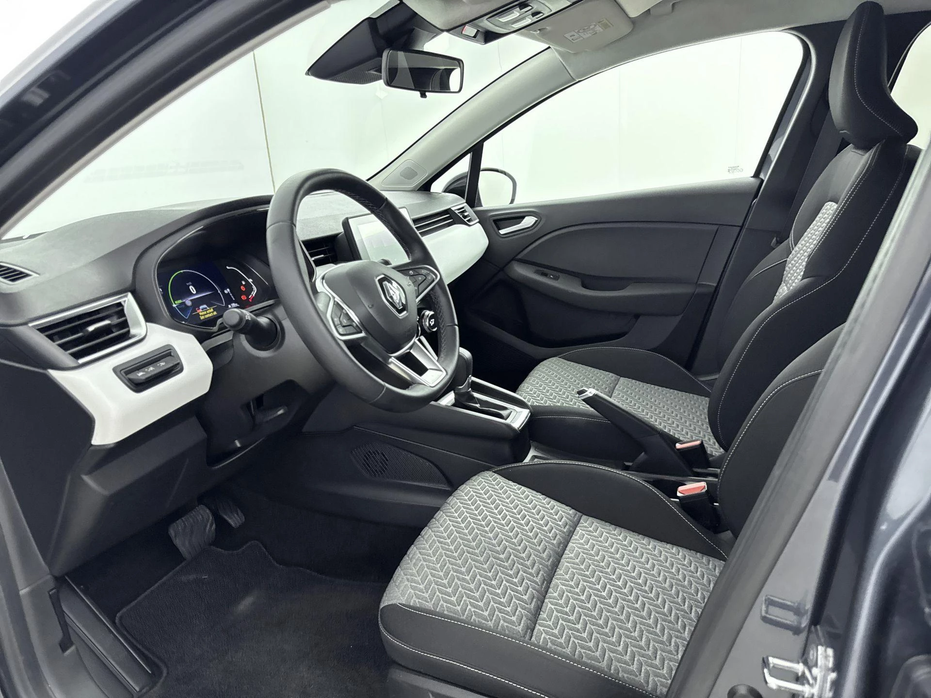 Renault-Clio-image-7
