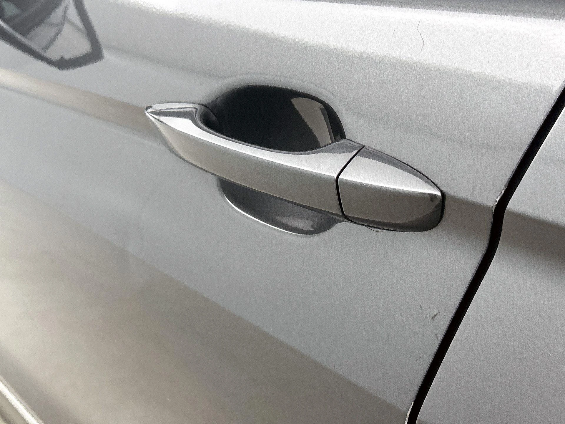 Volkswagen-Tiguan-image-17