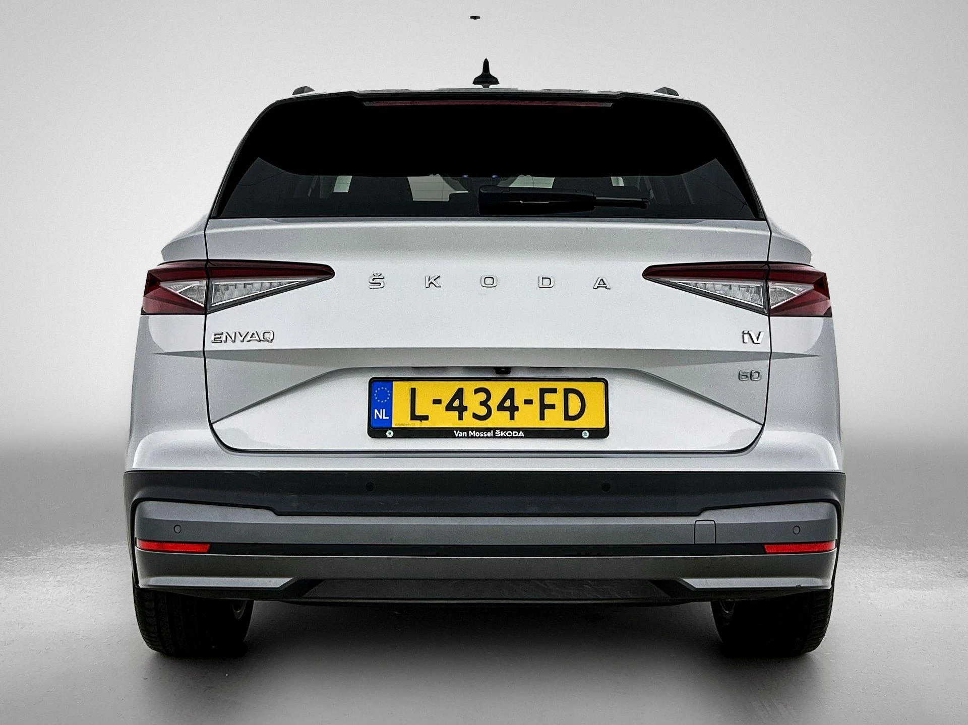 Škoda-Enyaq iV-image-2