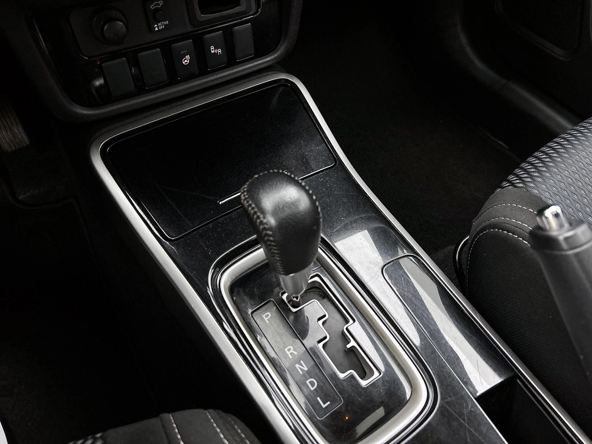 Mitsubishi-Outlander-image-25