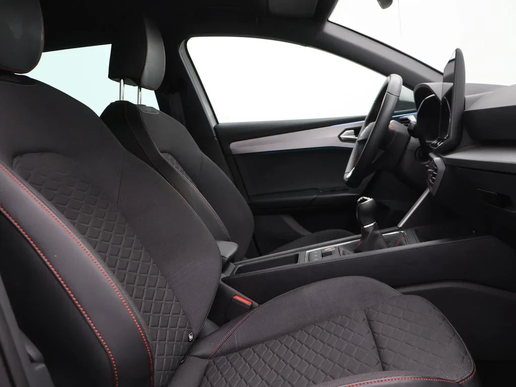 SEAT-Leon-image-10