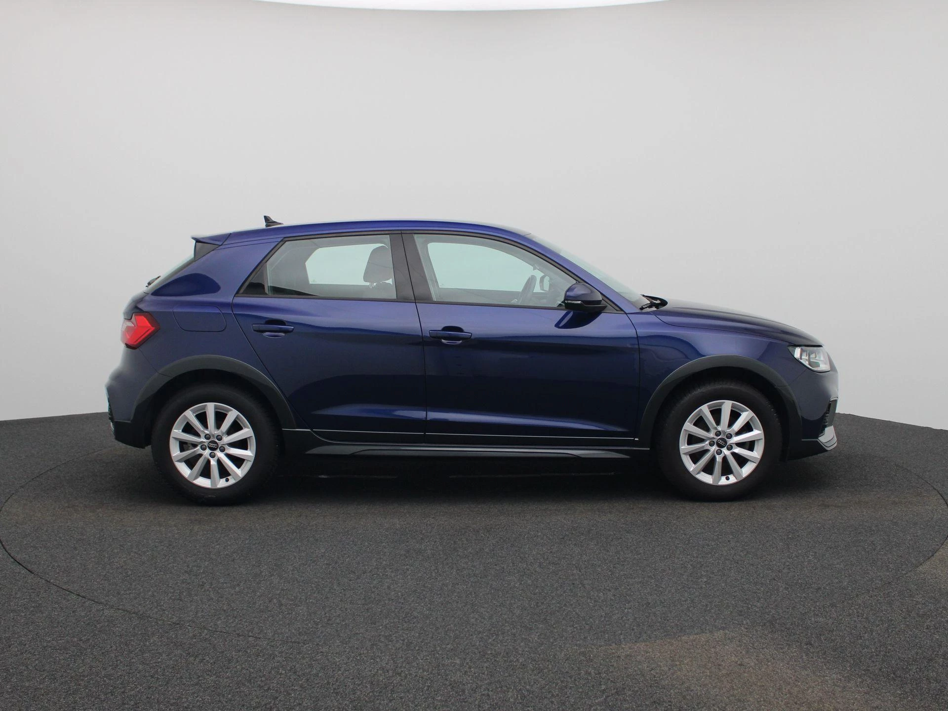 Audi-A1 Sportback-image-5