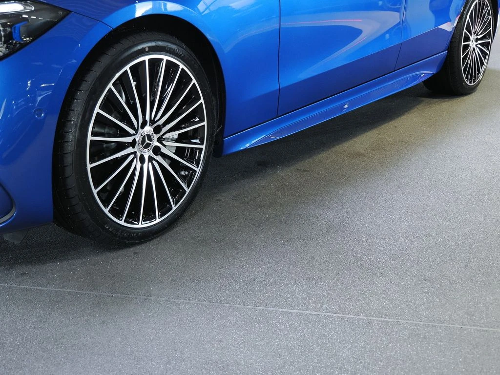 Mercedes-Benz-C-Klasse 200-image-2