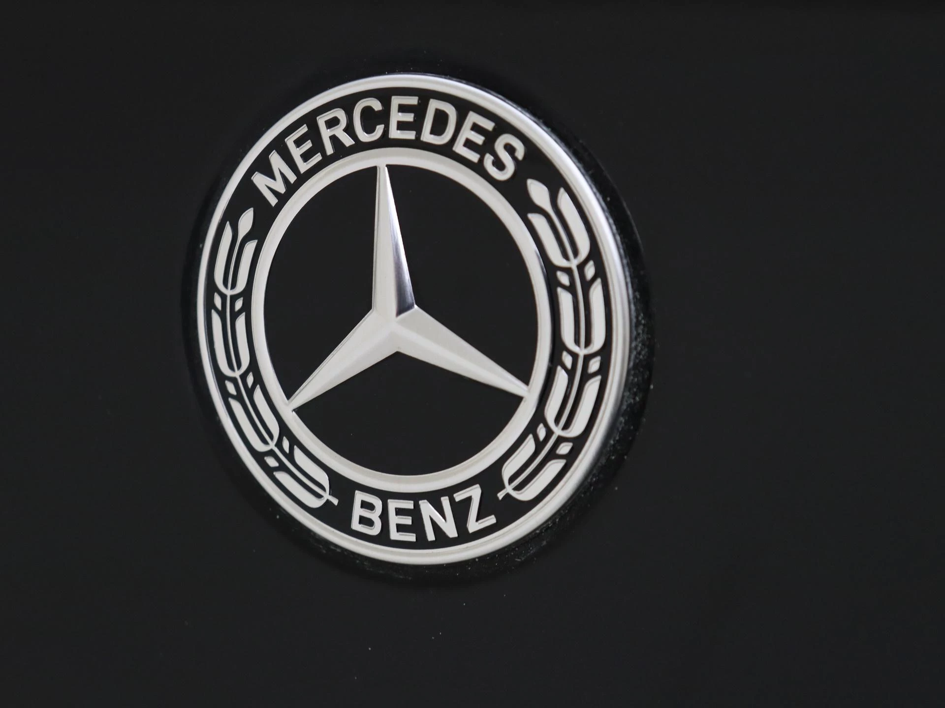 Mercedes-Benz-GLC-image-28