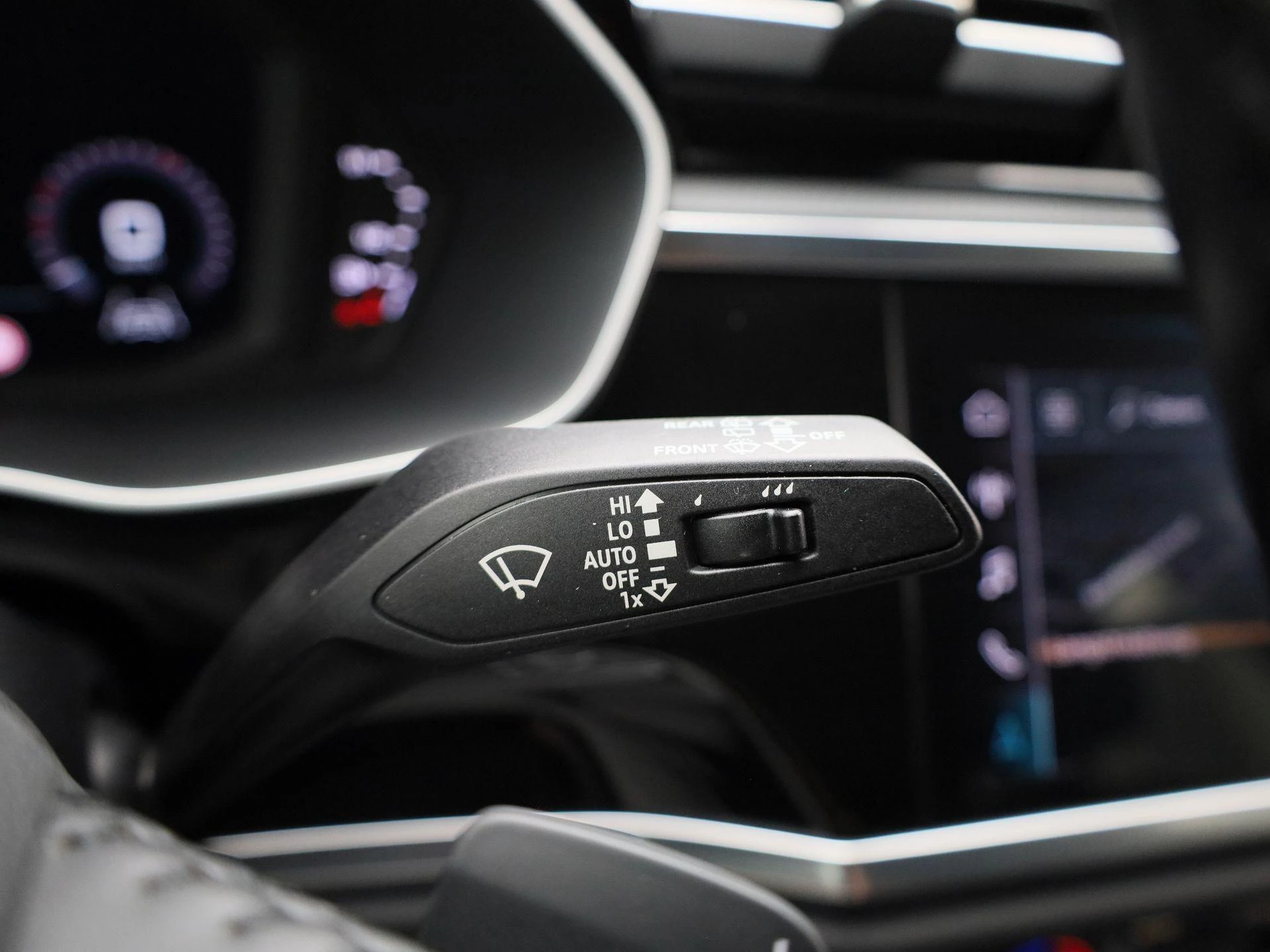Audi-Q3-image-24