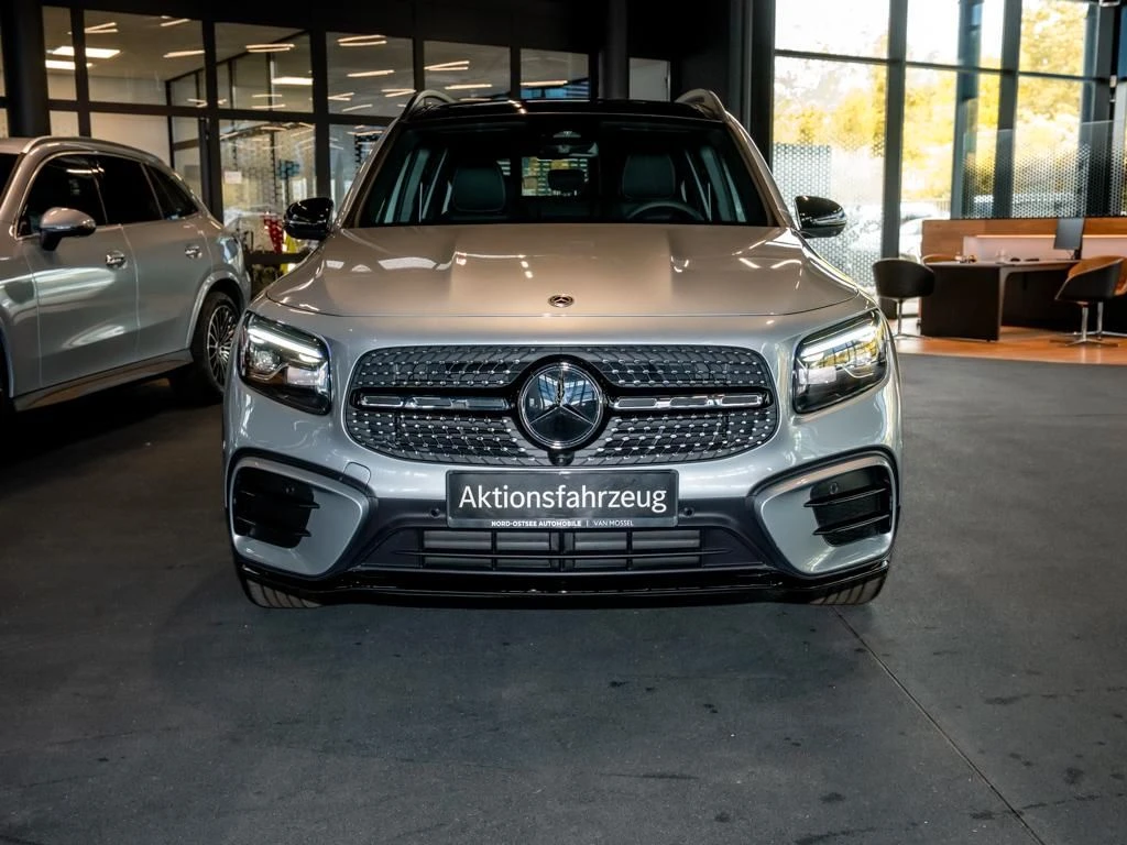 Mercedes-Benz-GLB 200 d-image-2