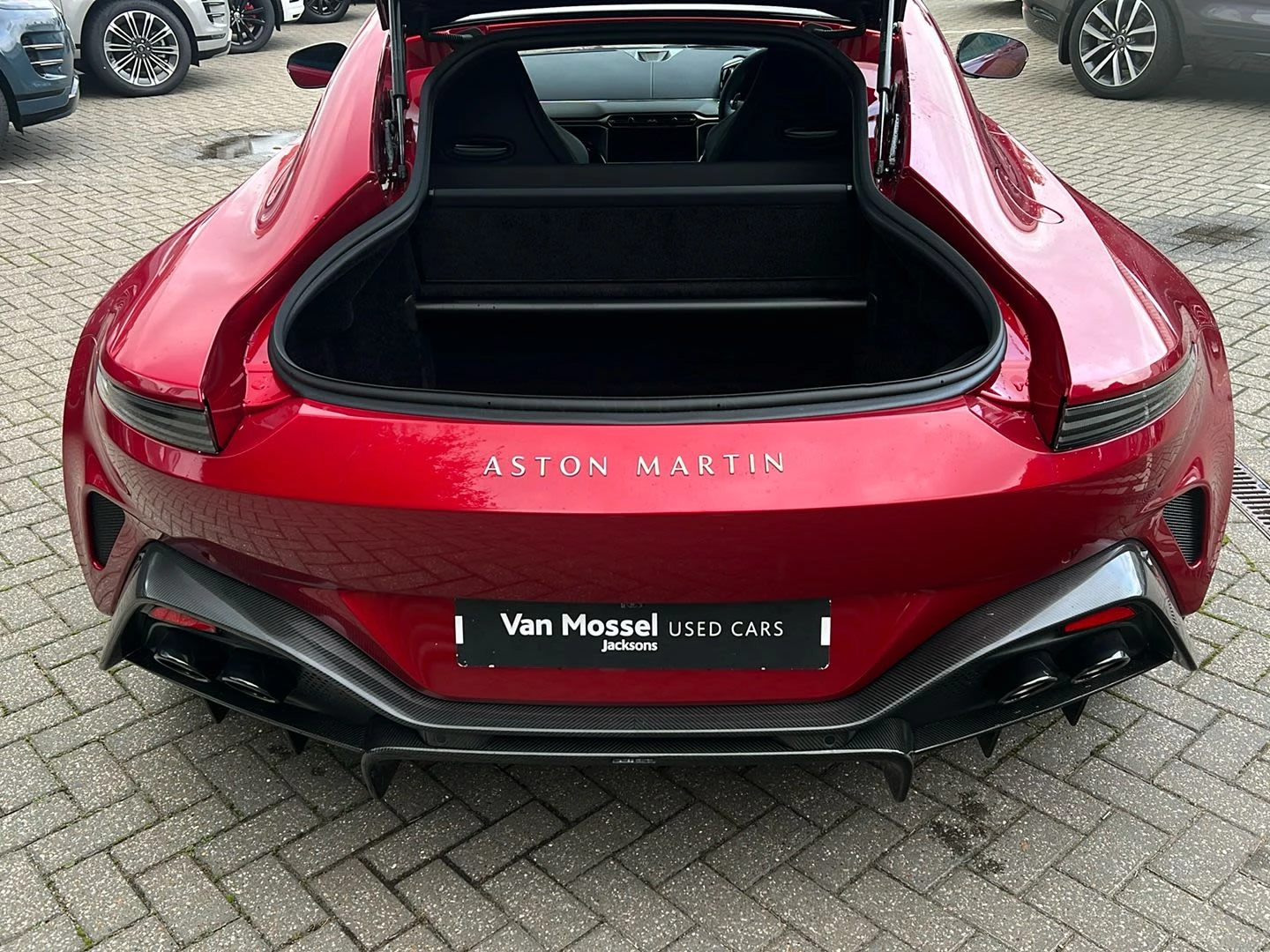 Aston Martin V8 Vantage, image 14