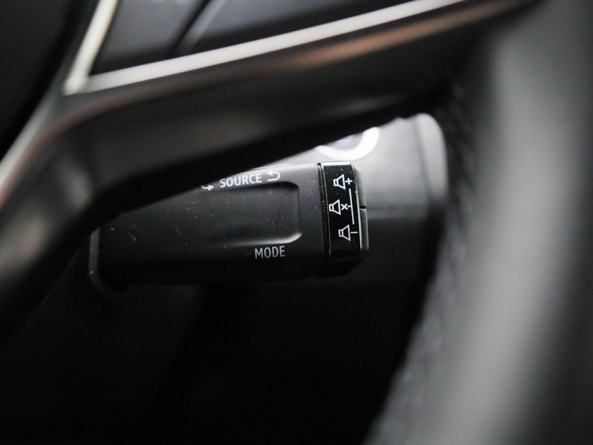 Renault-Clio-image-22