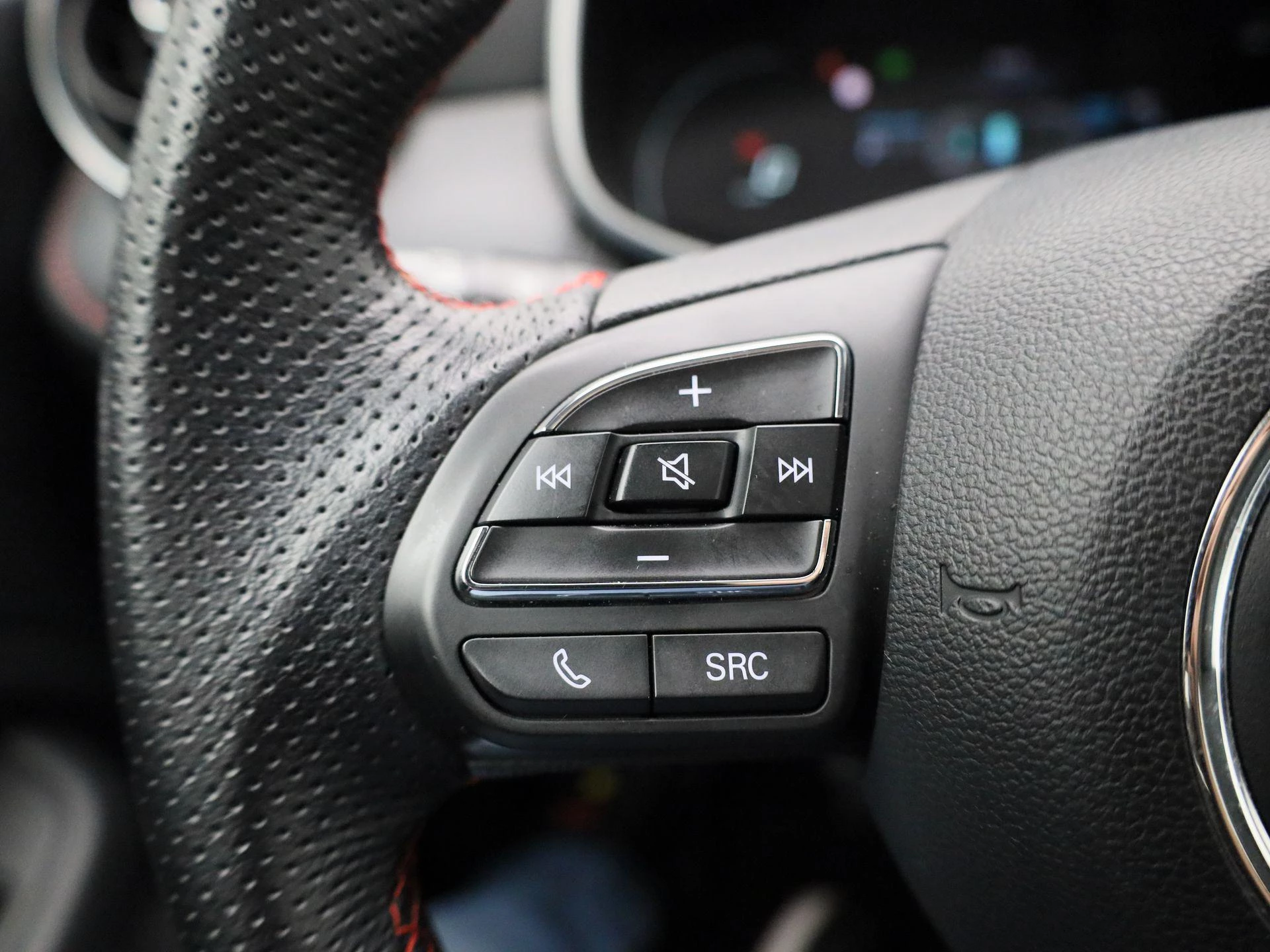 MG-ZS EV-image-19
