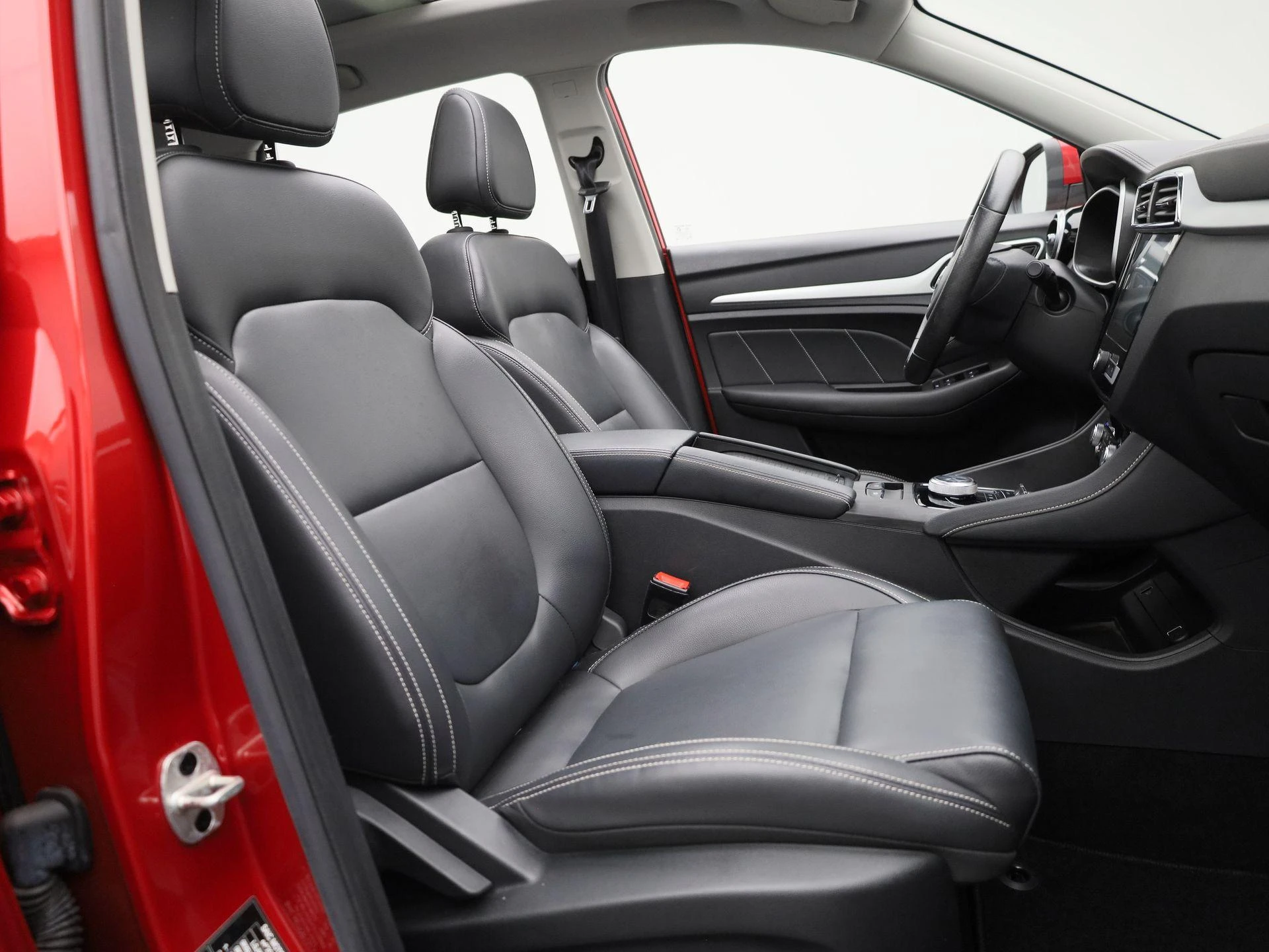 MG-ZS EV-image-31