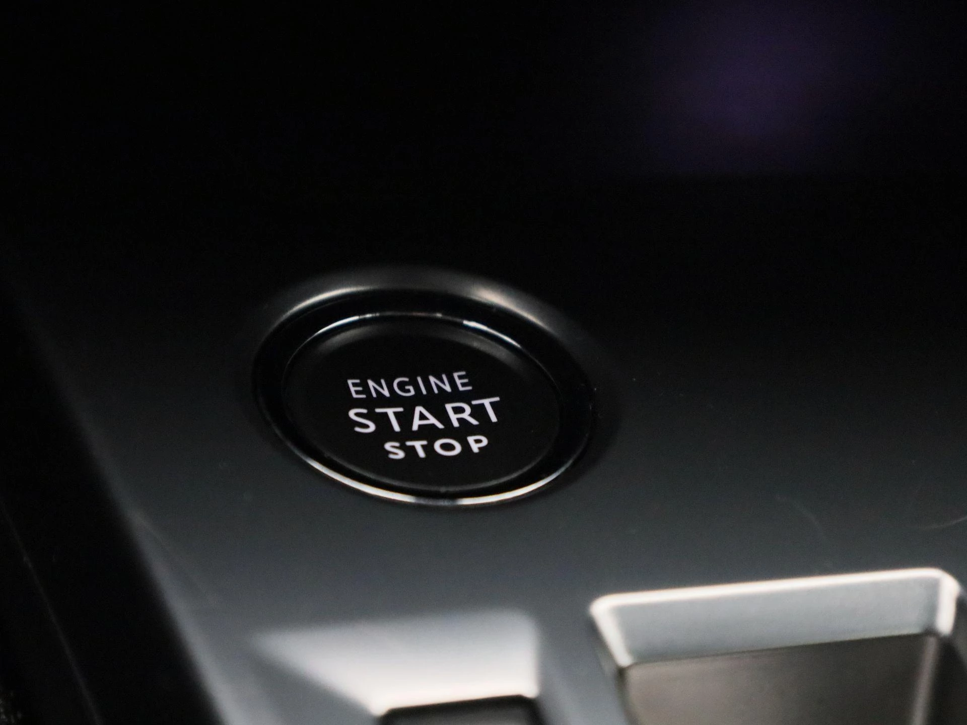 Peugeot-308-image-19