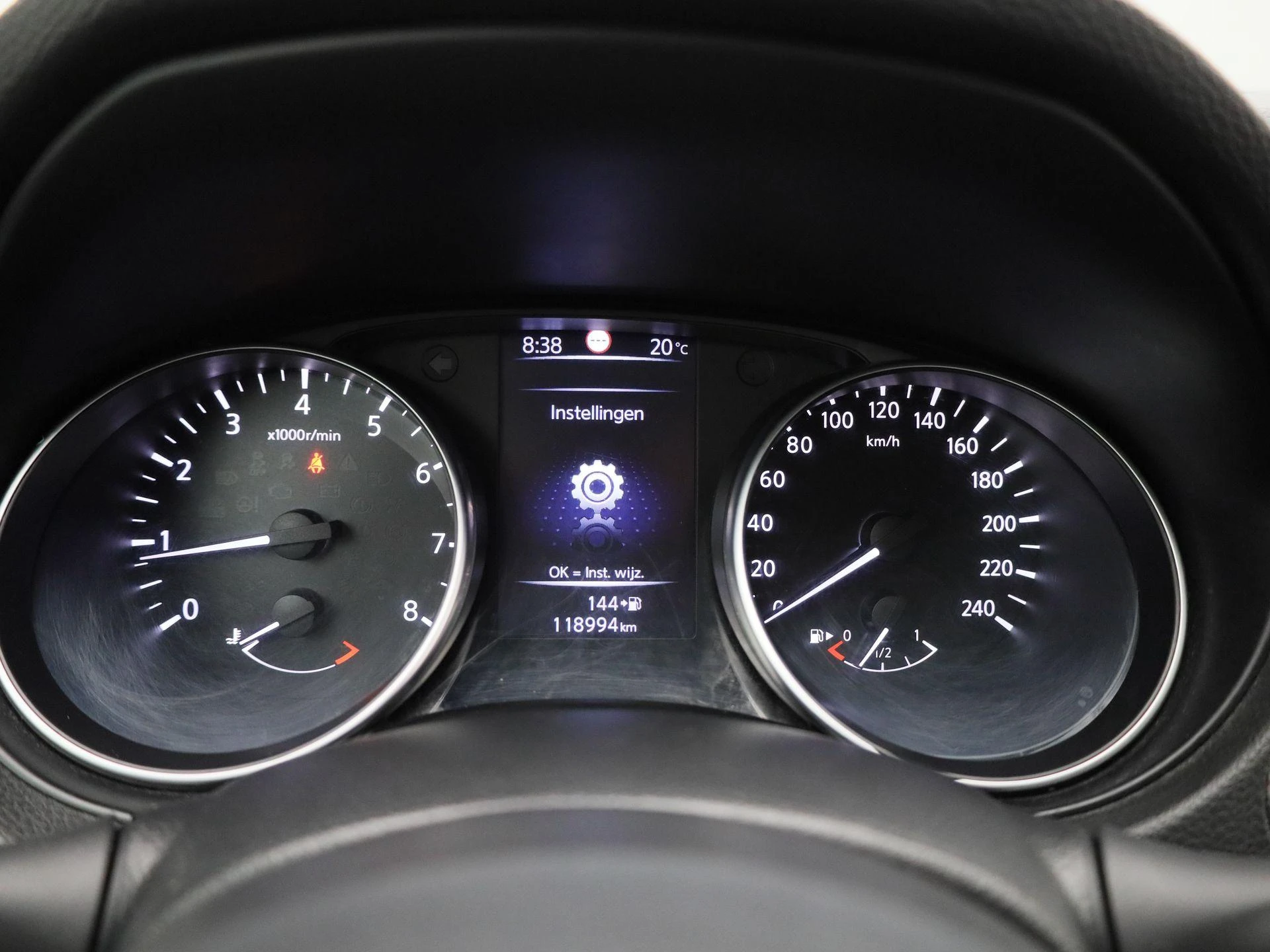 Nissan-QASHQAI-image-16
