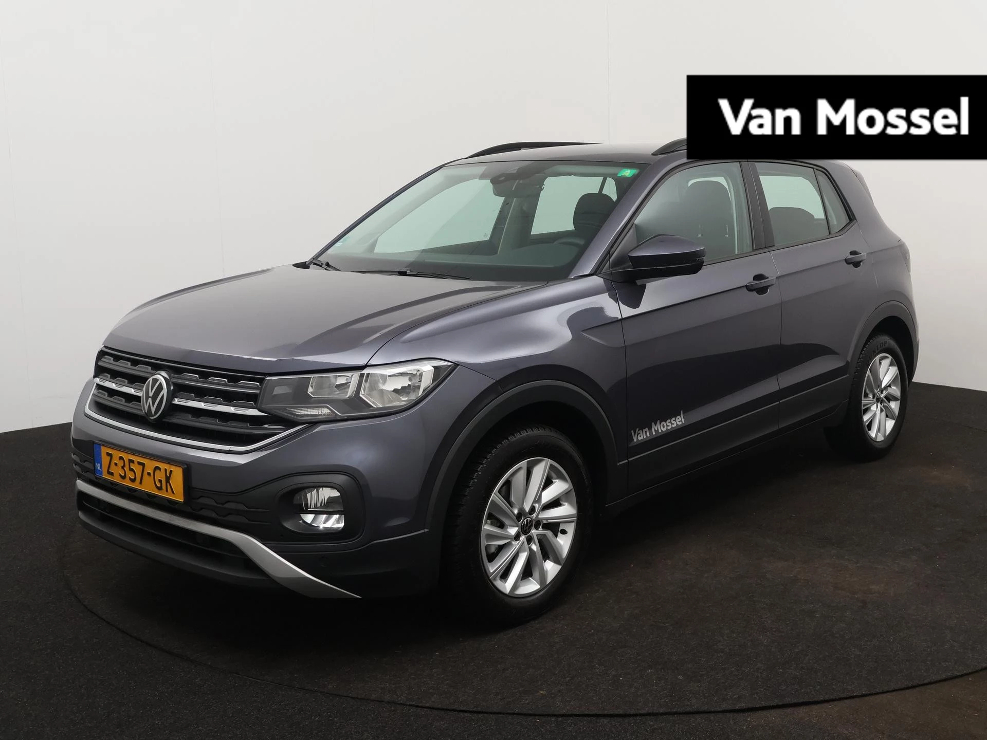 Volkswagen-T-Cross-image-0