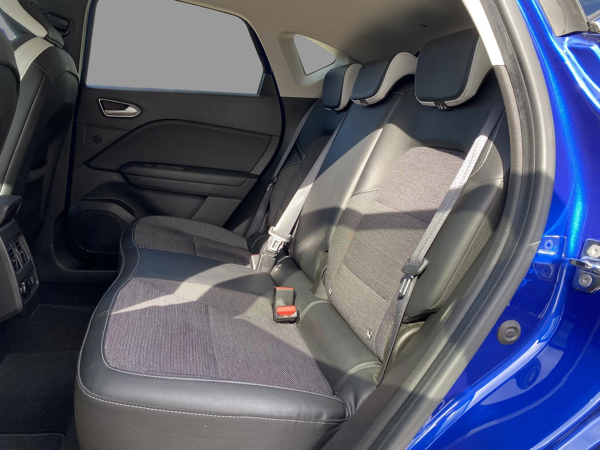 Renault-Captur-image-13