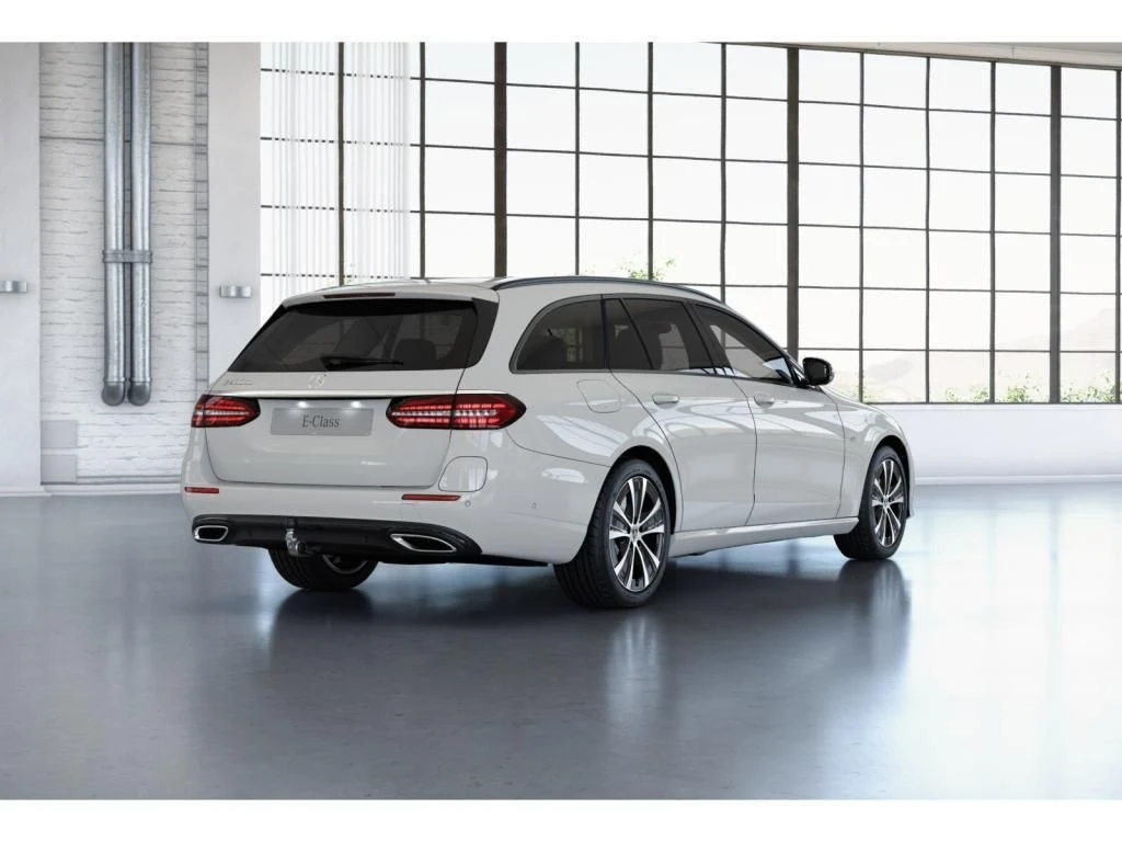 Mercedes-Benz-E-Klasse 300-image-3