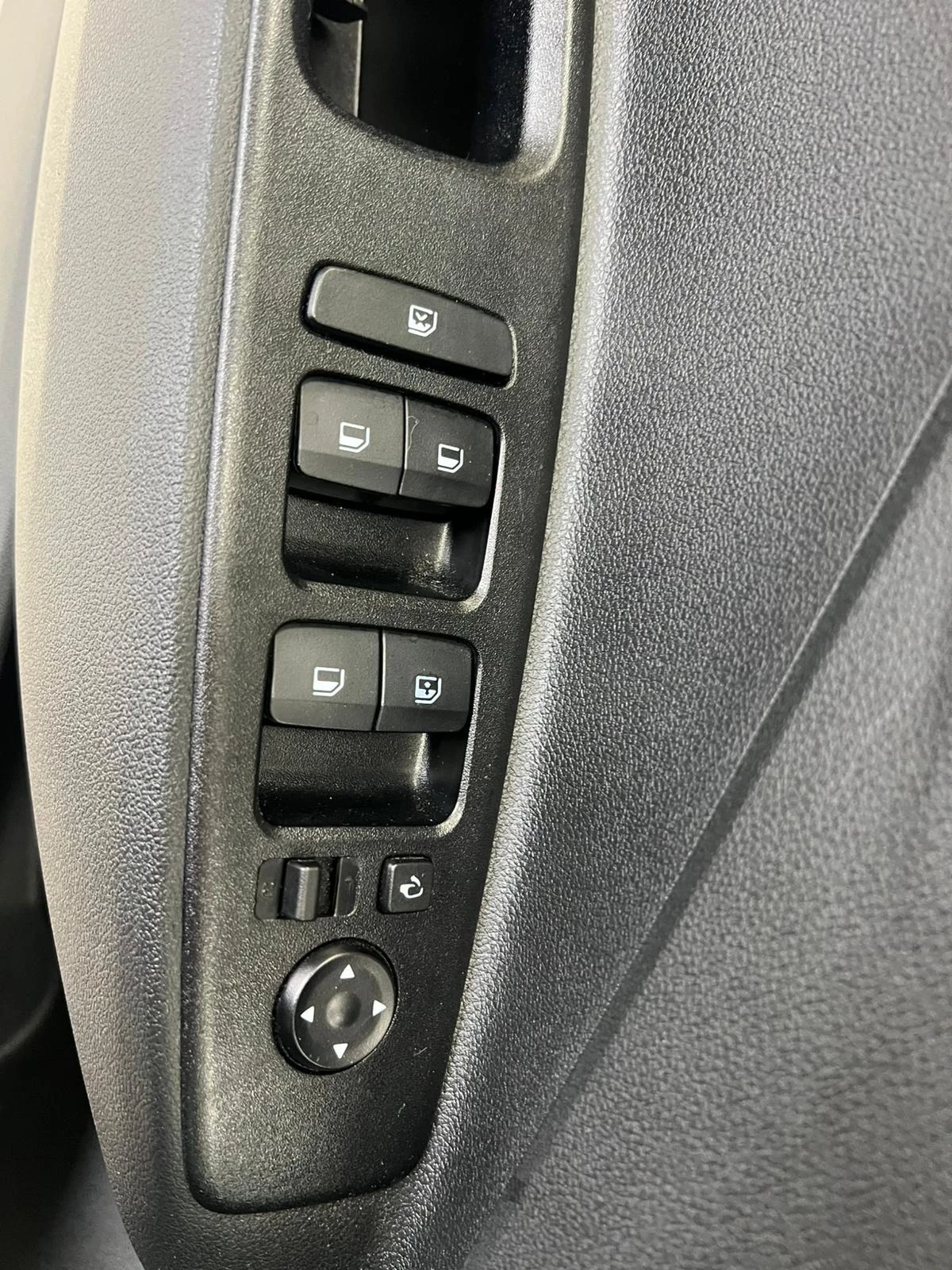 Hyundai-i10-image-16