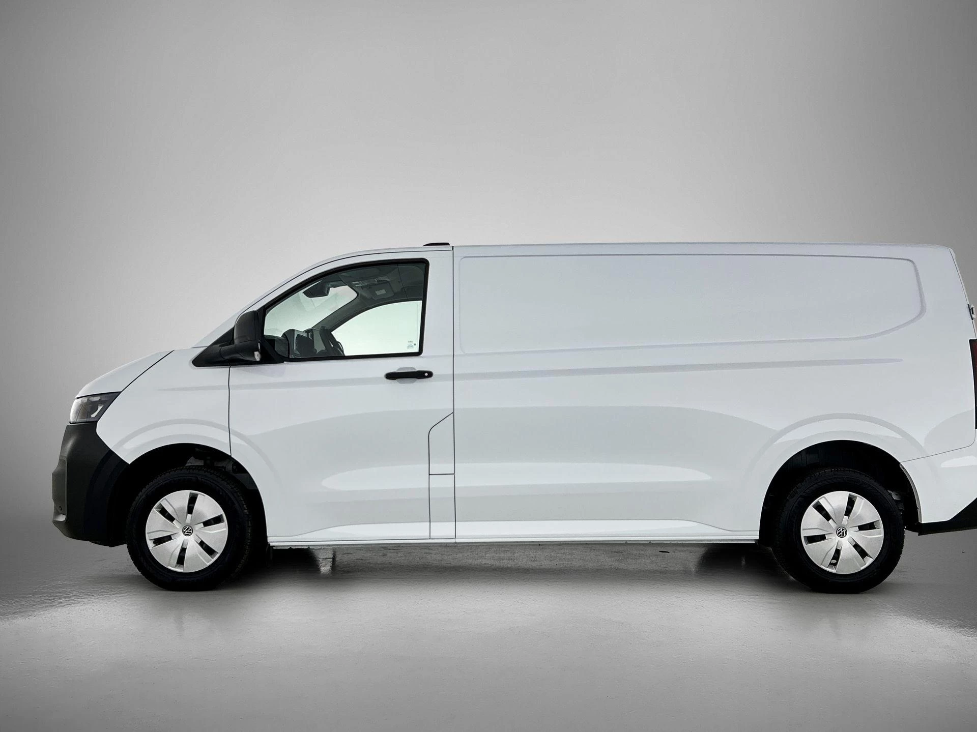 Volkswagen-e-Transporter-image-1