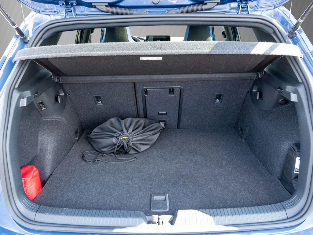 Volkswagen-Golf-image-5