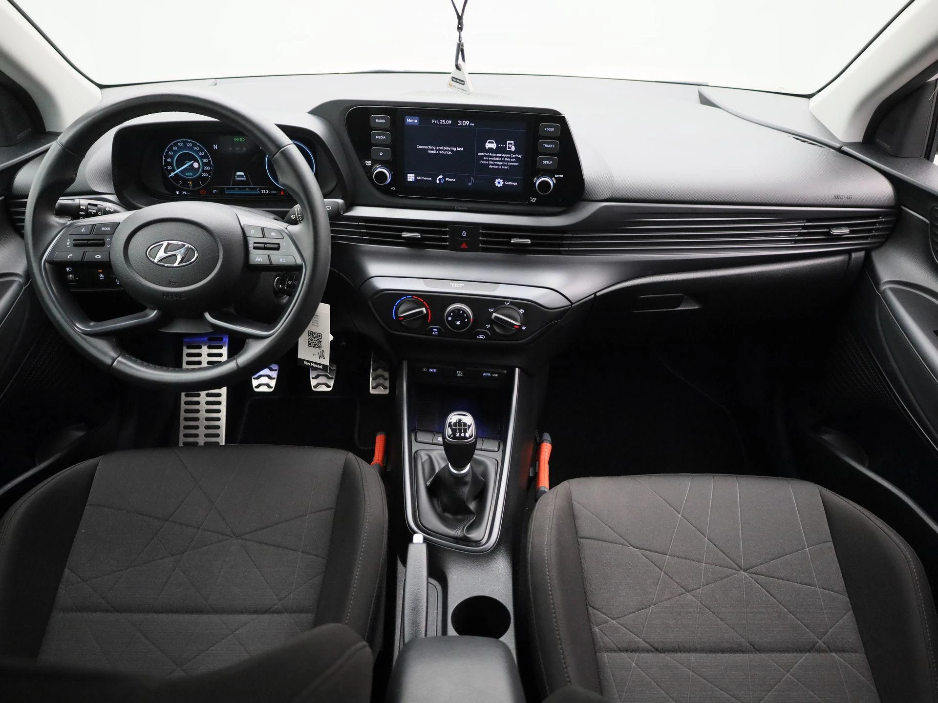 Hyundai-Bayon-image-7