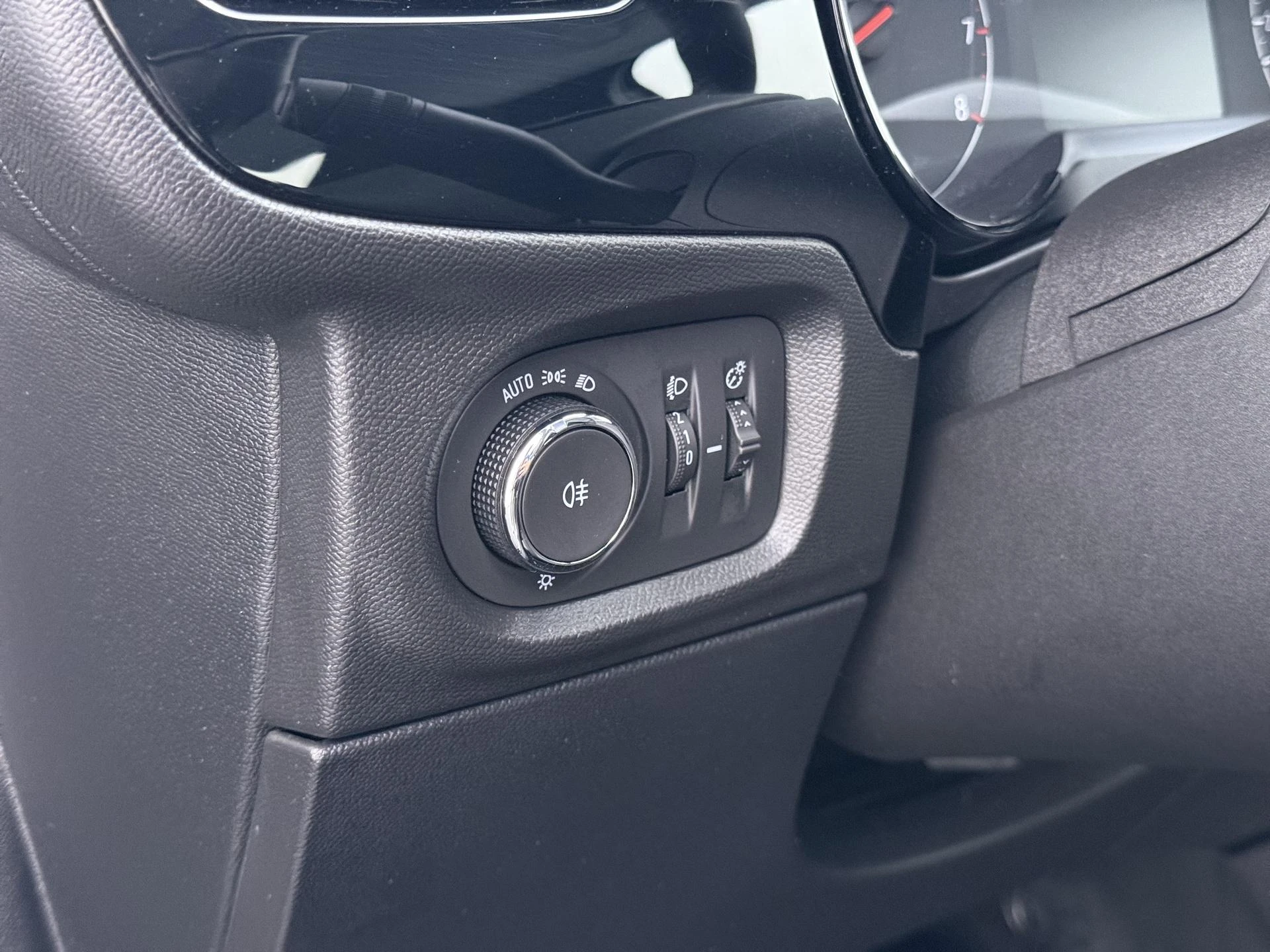 Opel-Corsa-image-11