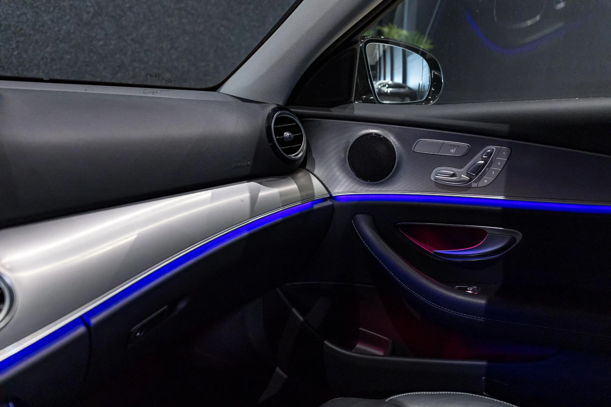 Mercedes-Benz-Classe E-image-33