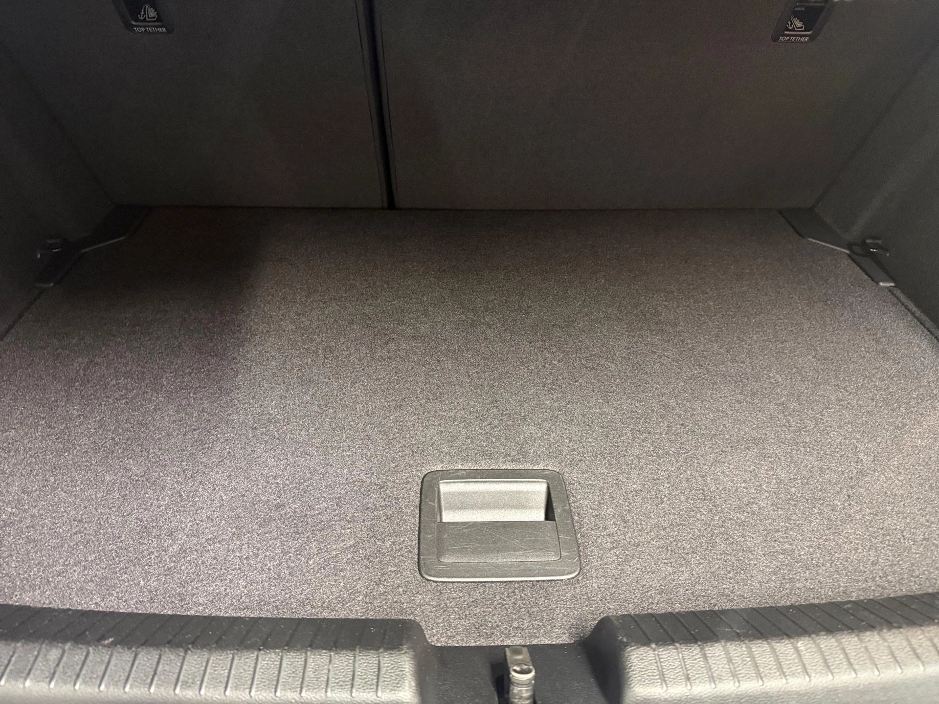 Volkswagen-Polo-image-11