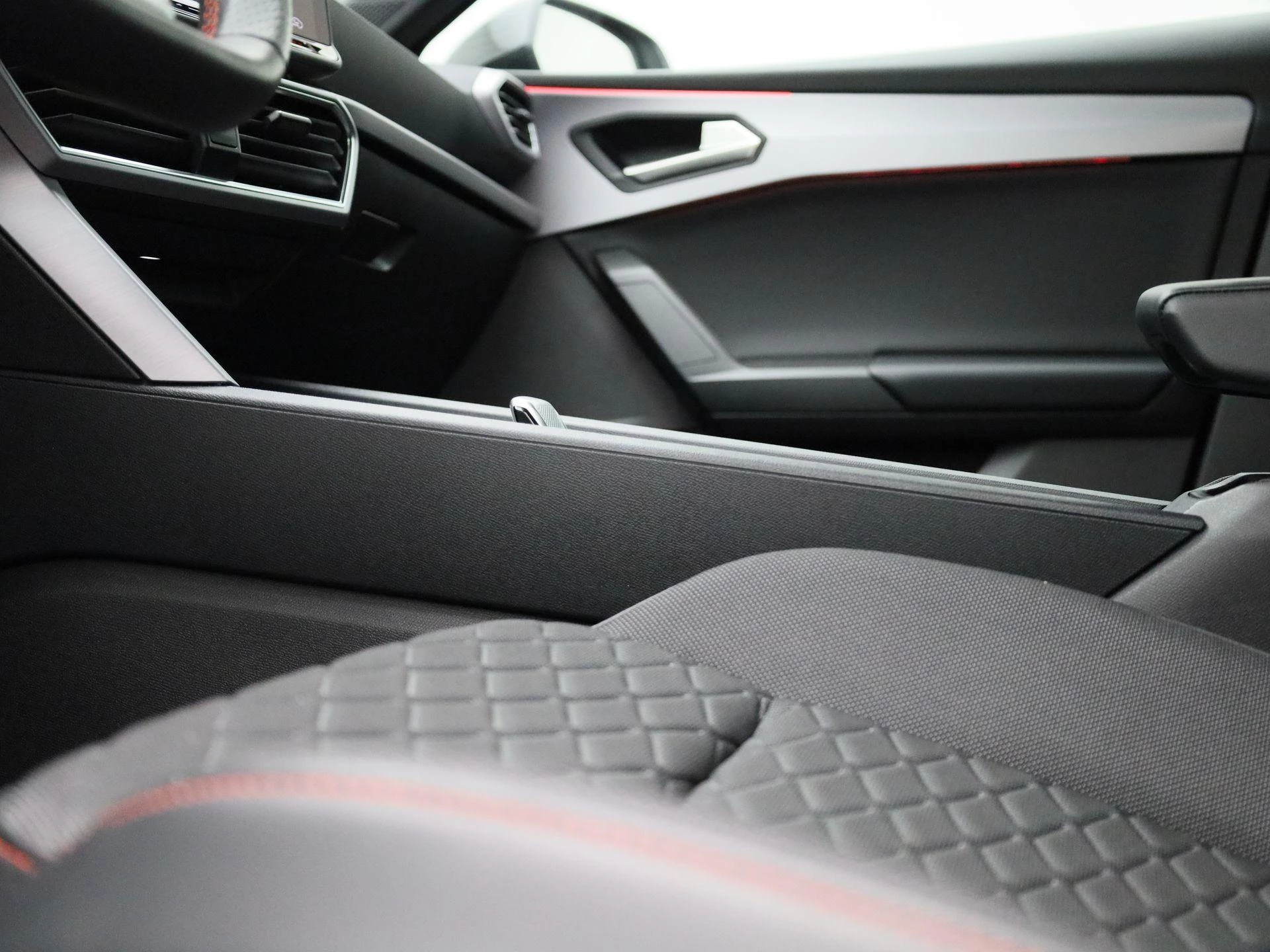 SEAT Leon Sportstourer 1.5 TSI e-Hybrid FR Business