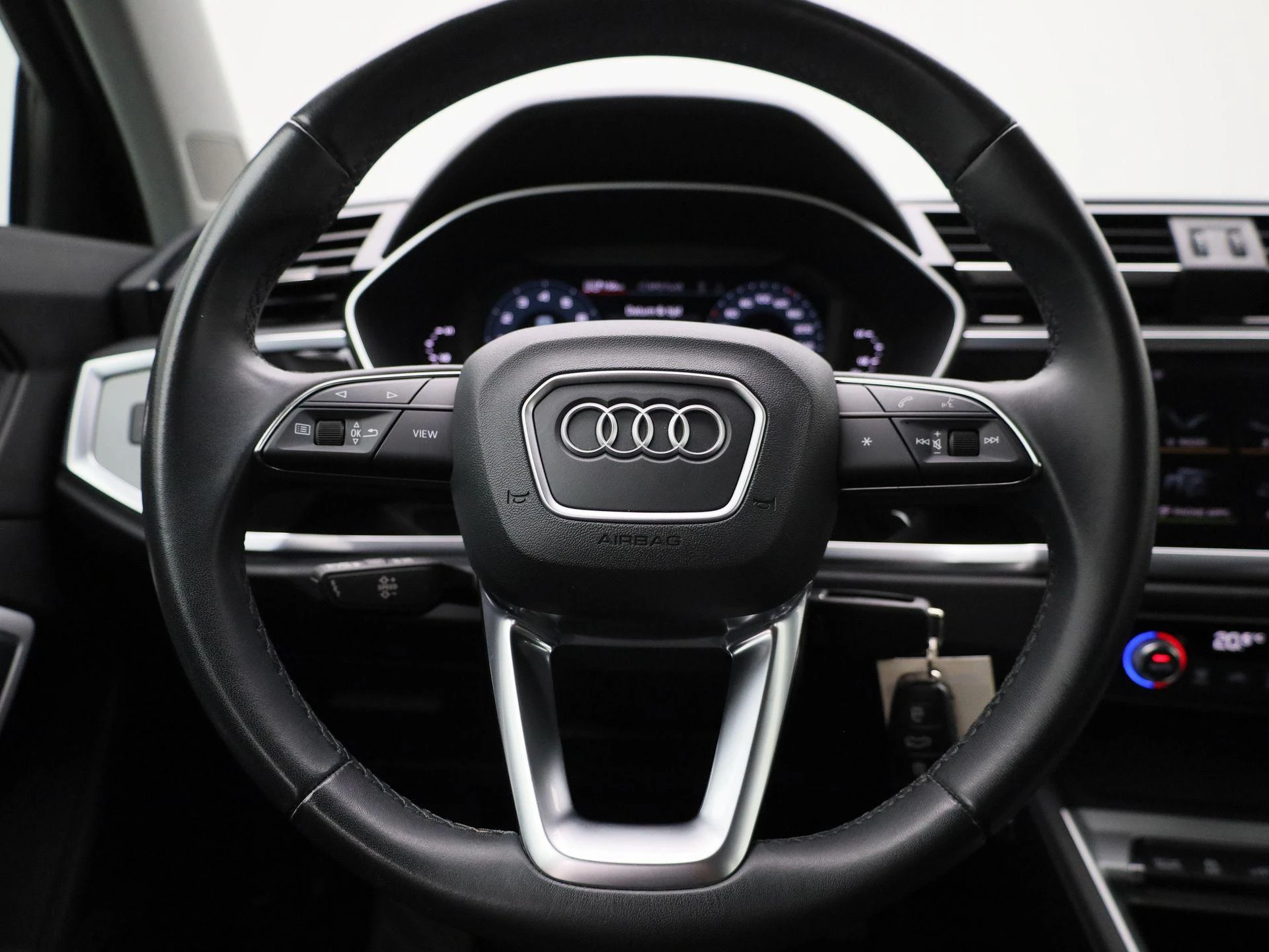 Audi-Q3-image-6
