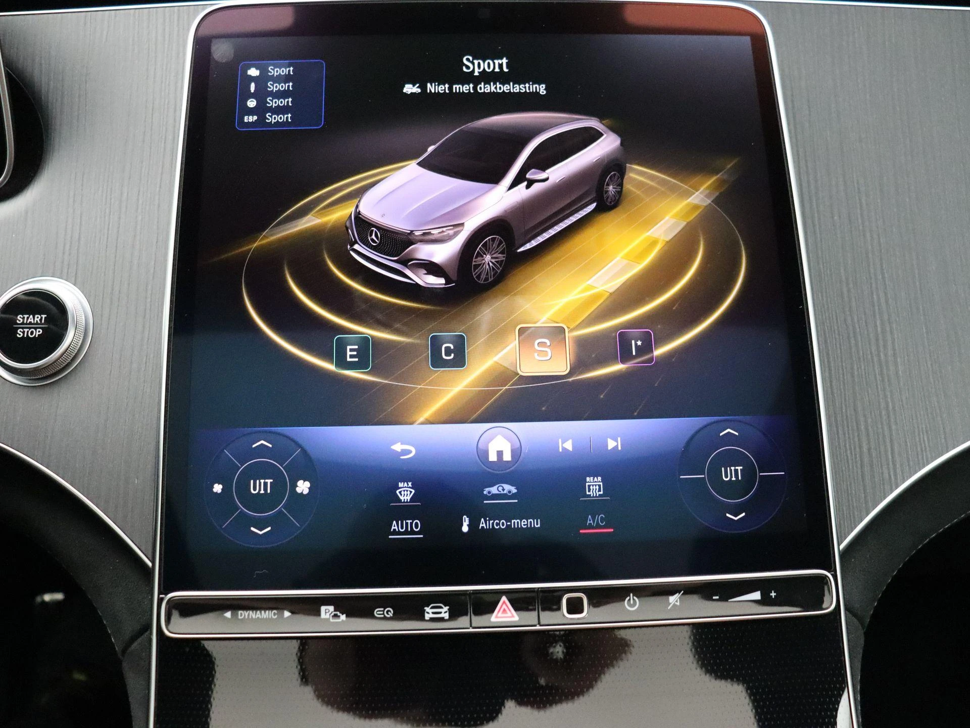 Mercedes-Benz-EQE-image-20